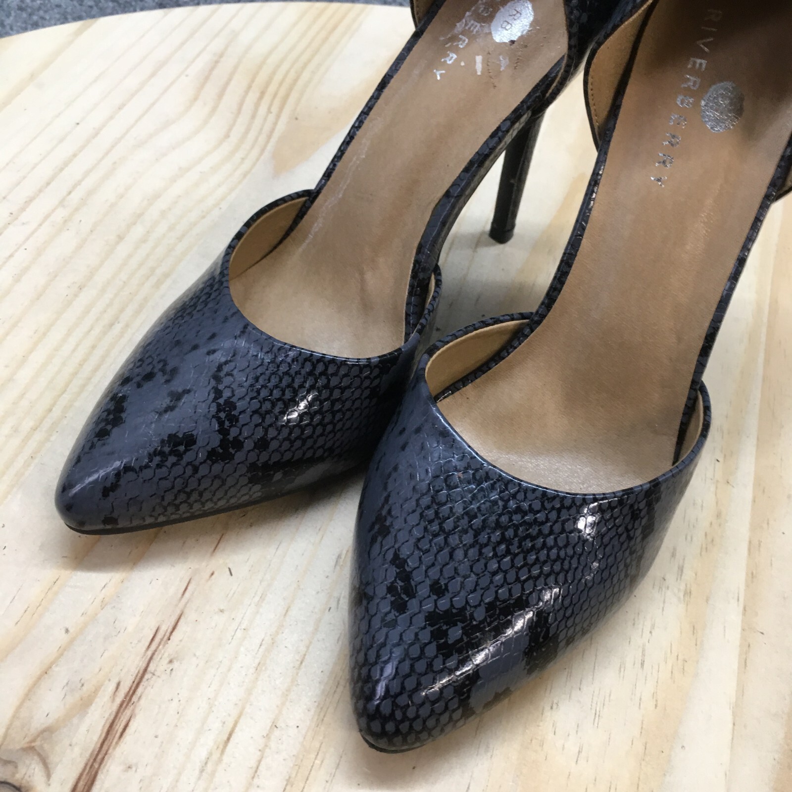 Riverberry Sandals Womens 9 D’orsay Pumps Gray Faux Leather Heeled Snakeskin