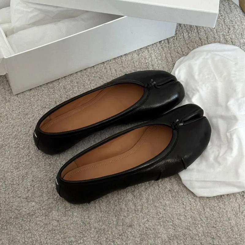Fashion Soft Leather Split Toe Women Tabi Ballet Flats Comfortable Casual Loafer