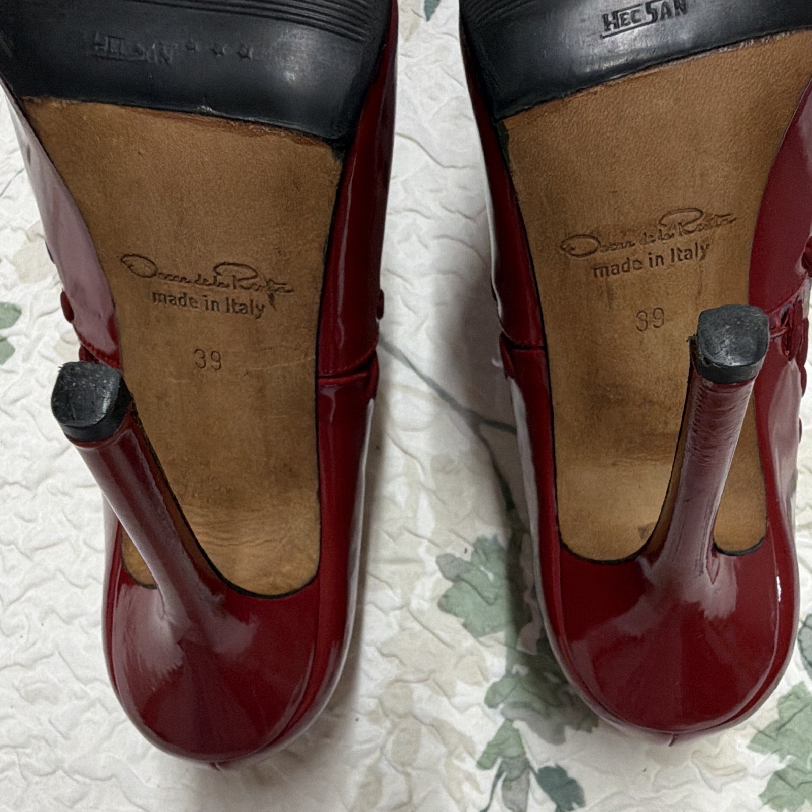 Oscar de la Renta Red Patent Leather Python Print Lace-Up Pumps EU 39 US8.5