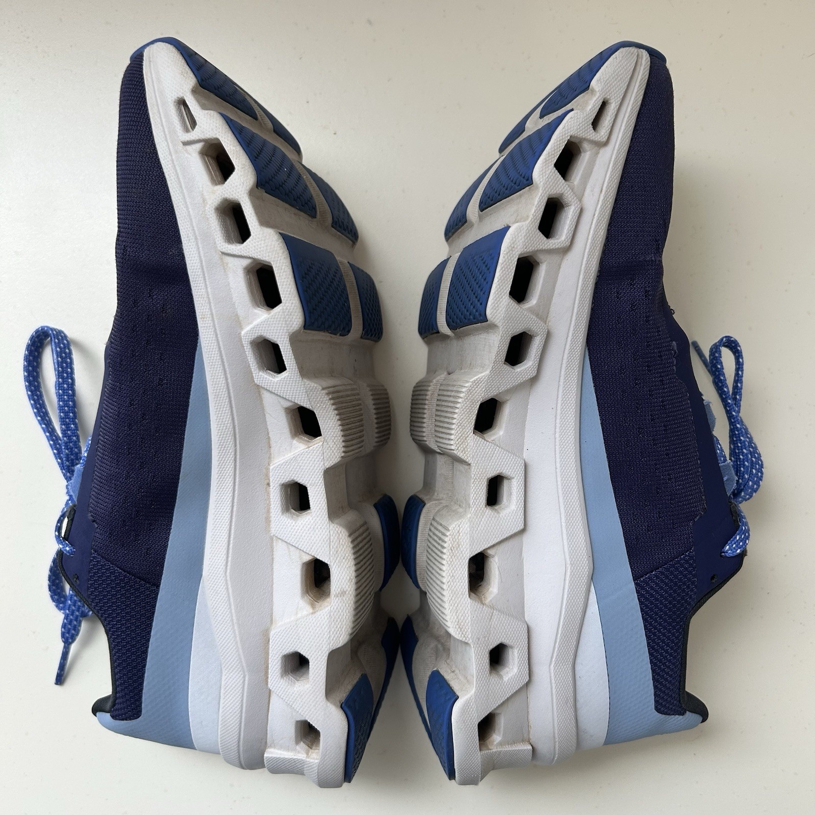On Cloud CloudMonster Womens 7 Acai Lavender Blue Cloudtec Road Running Sneakers