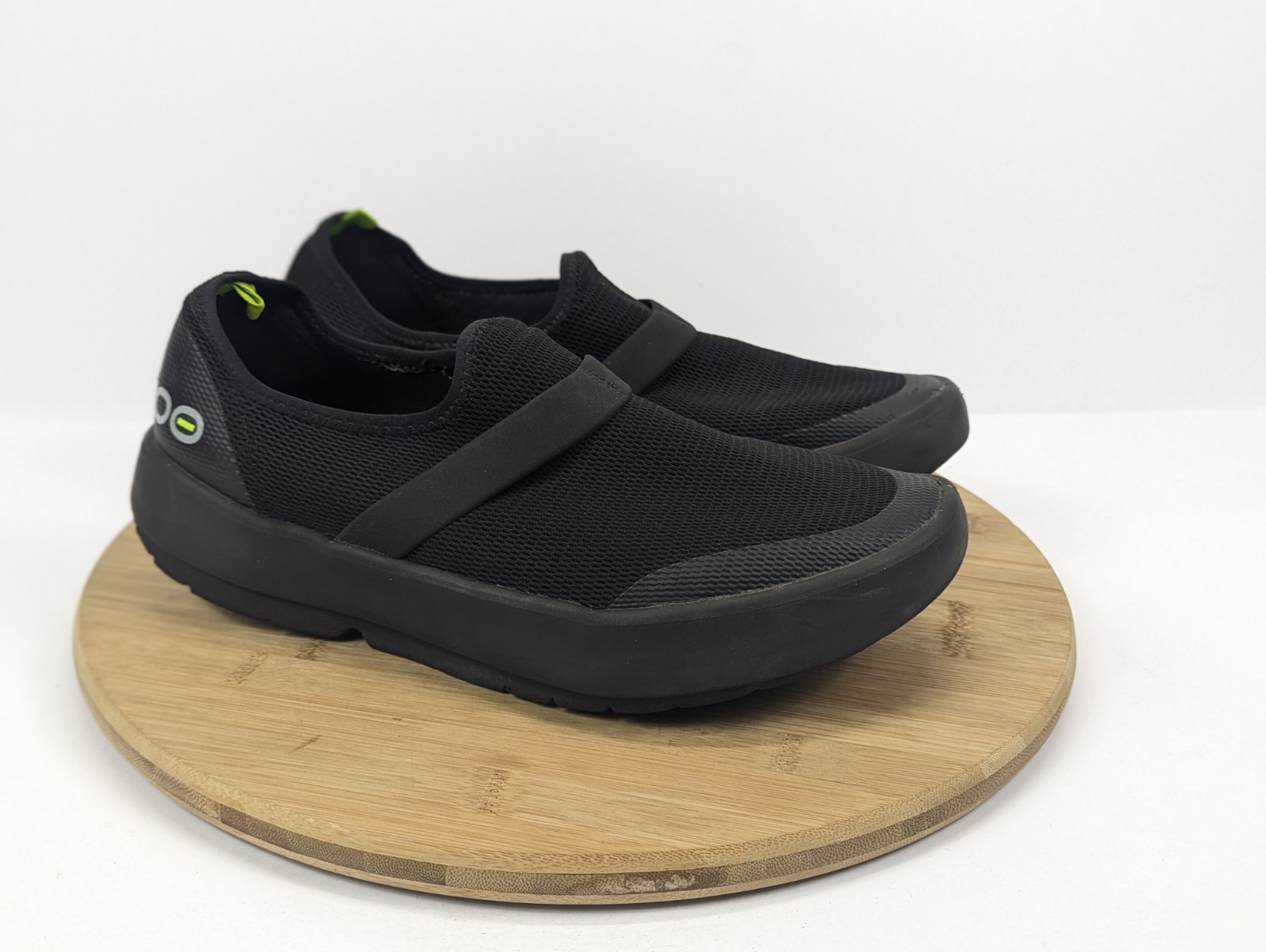 OOFOS Shoes OOmg eeZee Low Womens 10 Black Casual Walking Slip On Recovery