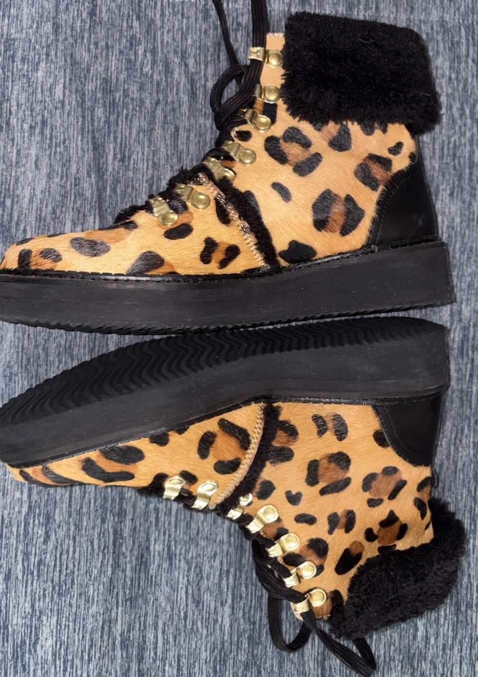 Very Volatile Women’s Boots Animal Print Leather Hair Size 7