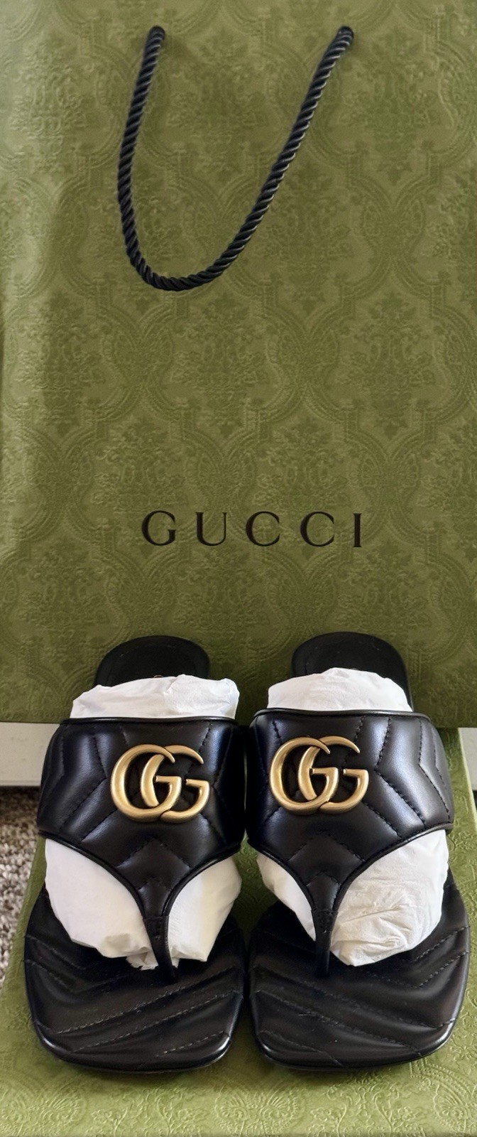 Gucci Marmont Chevron Double G 37+/ US 7.5 Thong Heel Sandals Black Leather NIB