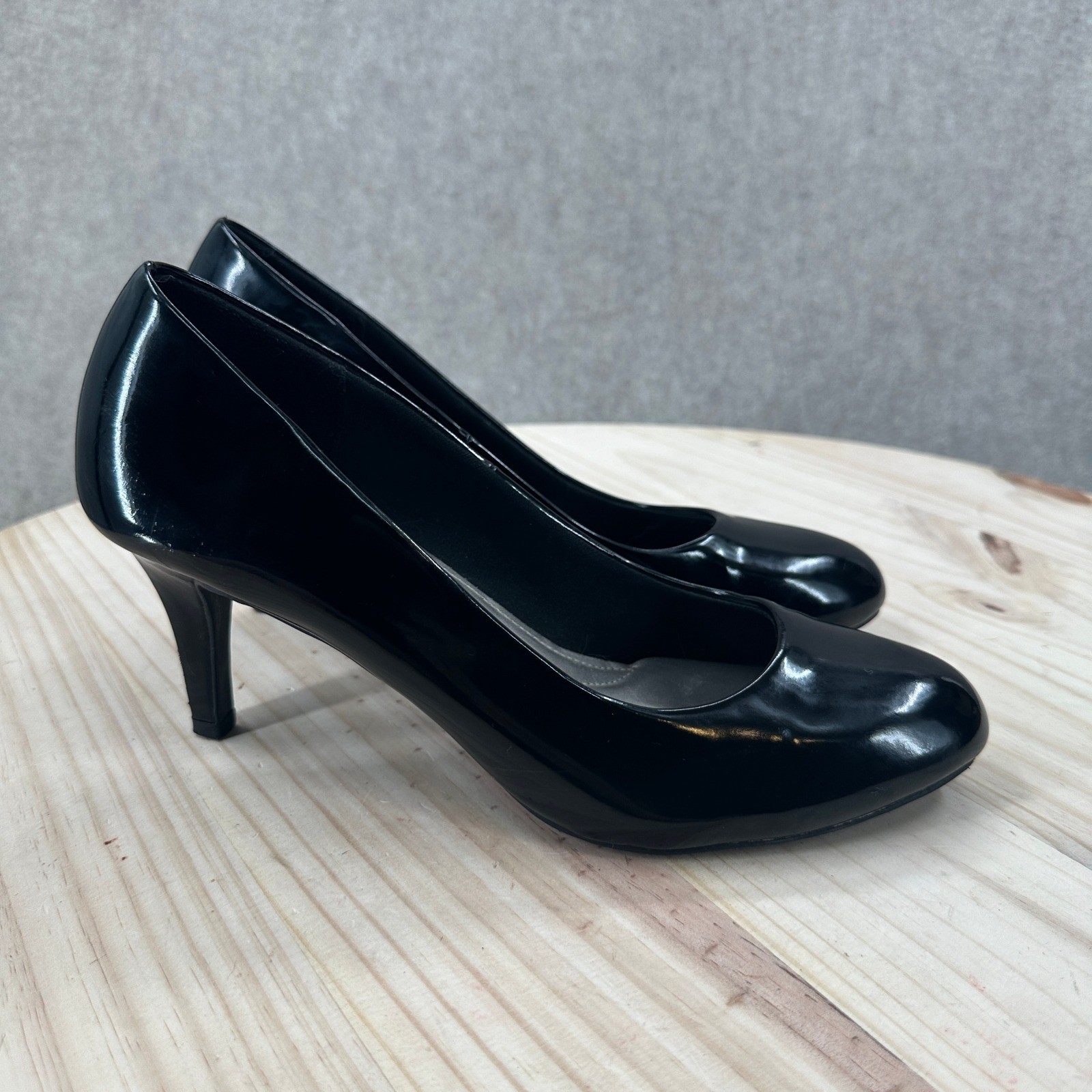 Comfort Plus Predictions Pumps Womens 9W Black Patent Round Toe Heels