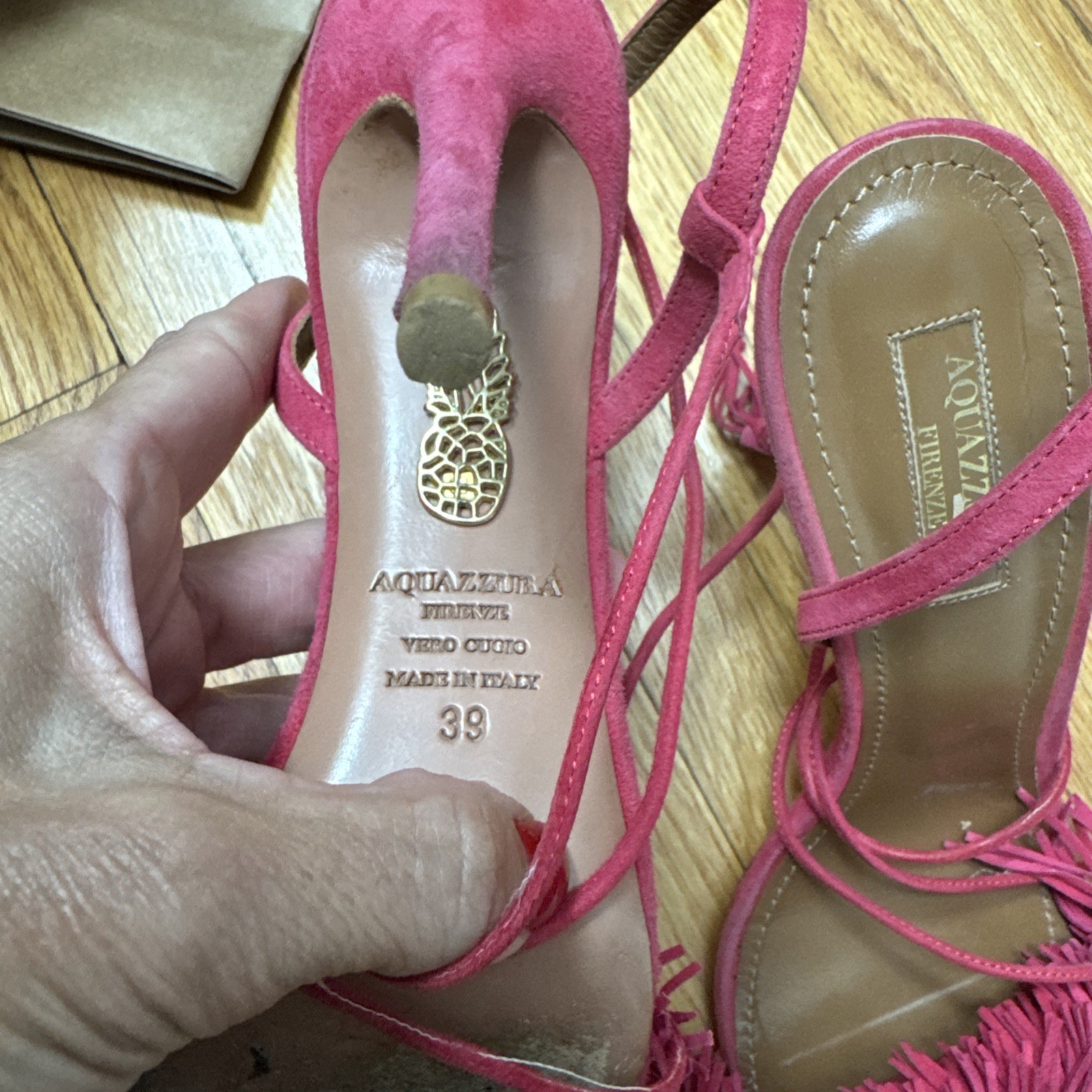 AQUAZZURA Pink Suede Tassel Accents Sandals Size 39 Good Used Condition