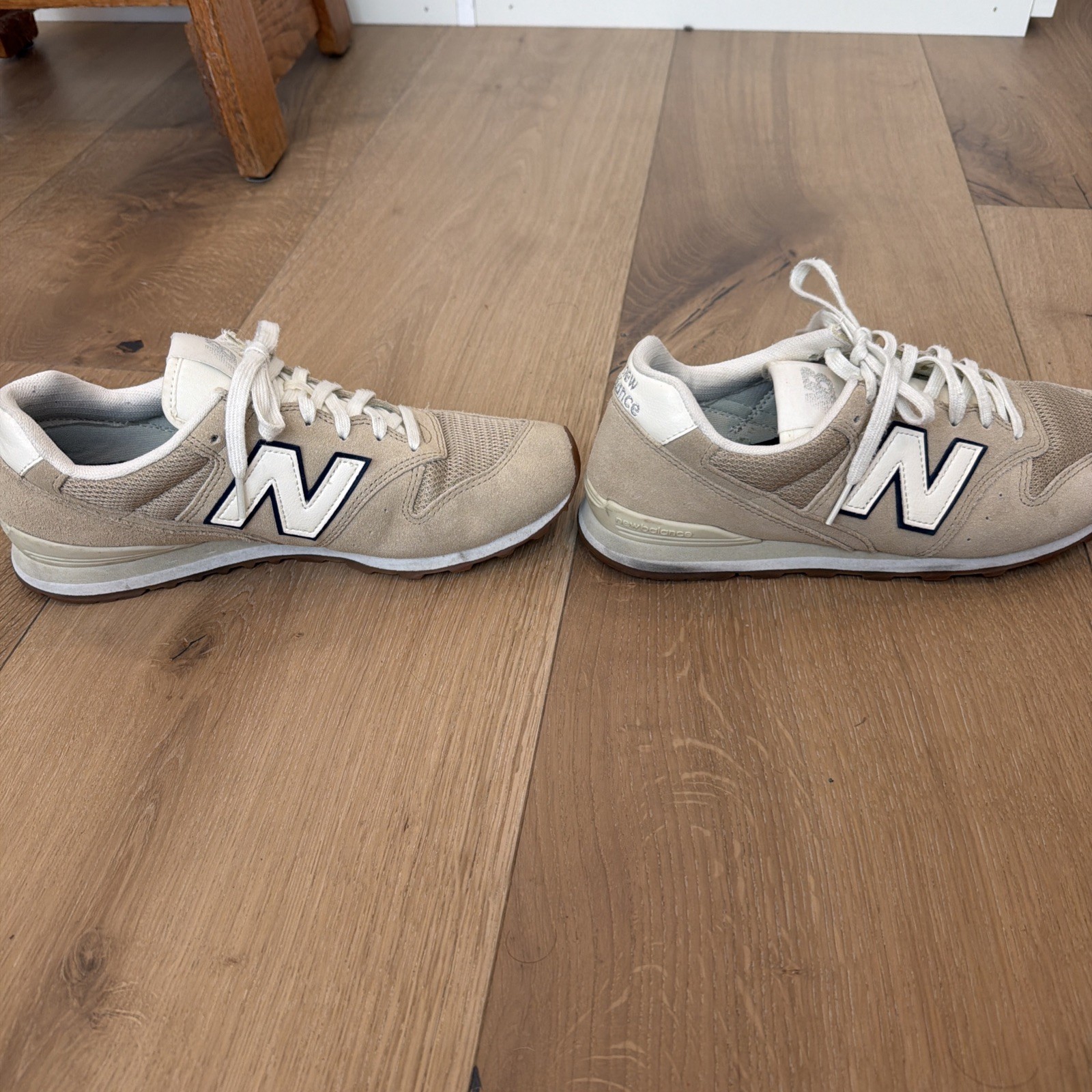 New Balance 996 x J.CREW Beige Size 9.5