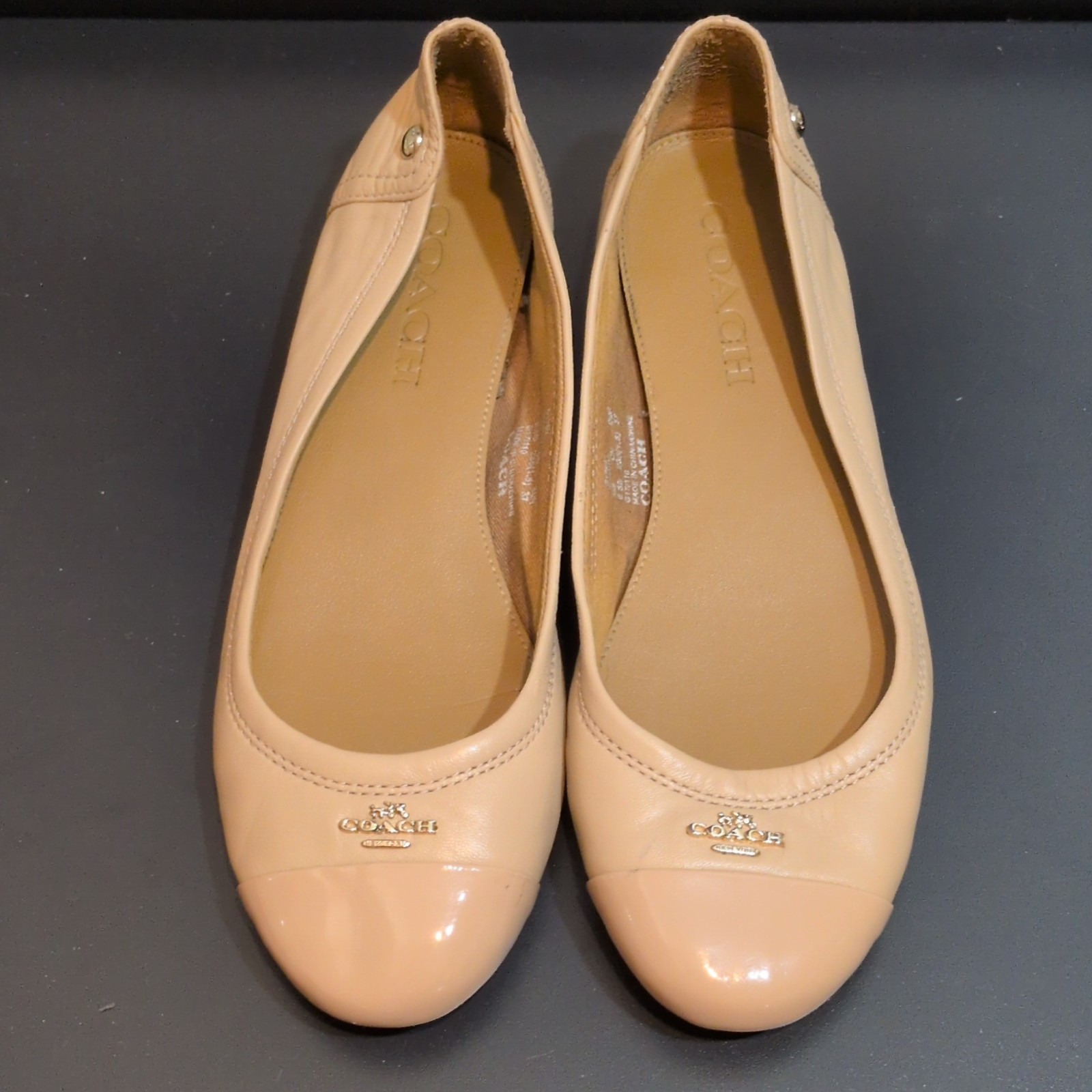 Coach Women’s Beige Leather Cap Toe Logo Ballet Flats Slip-On 6.5