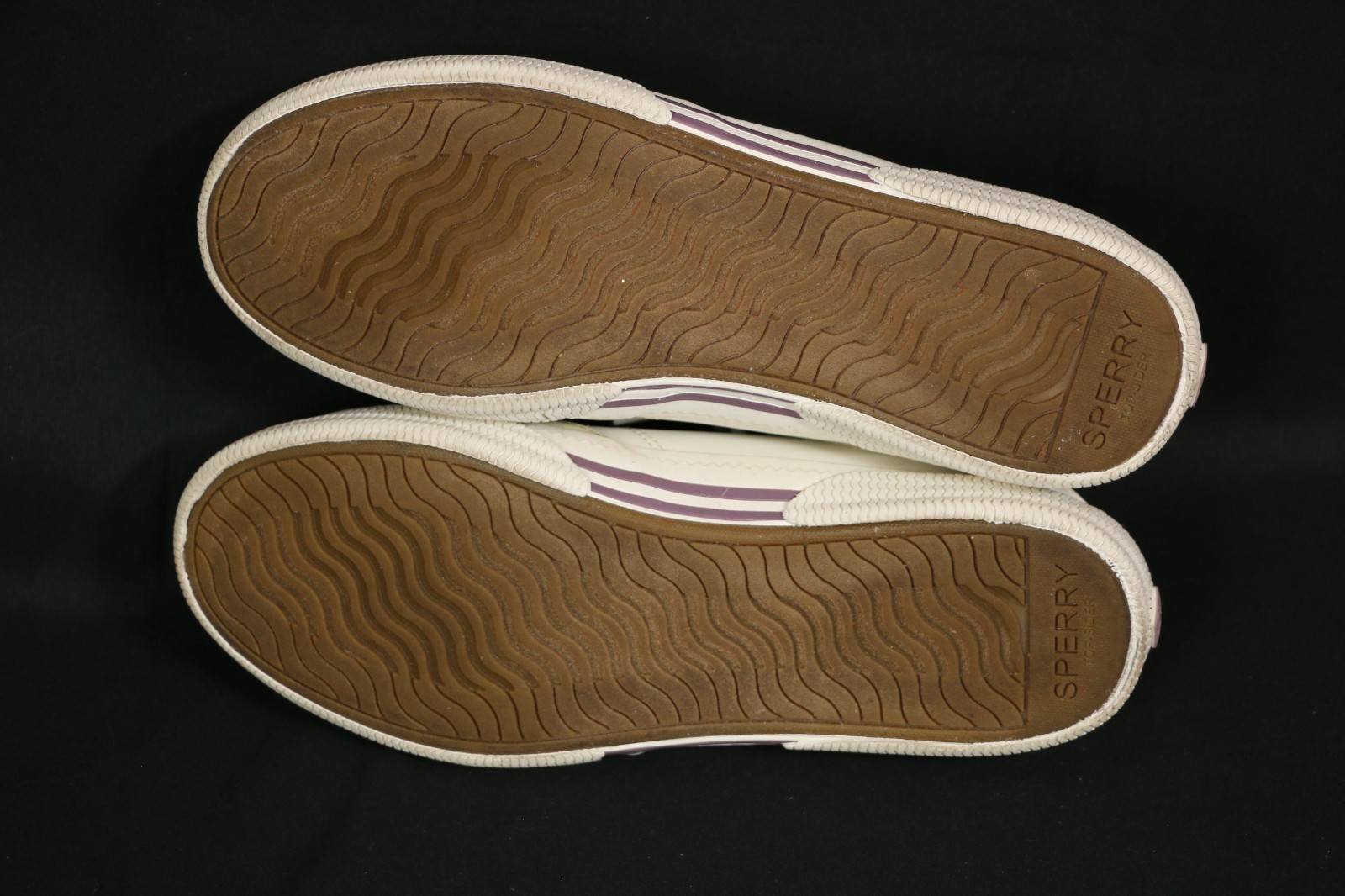 Sperry Pier Wave Refresh White Womens Casual Shoe Size 8 READ stains / blemishes