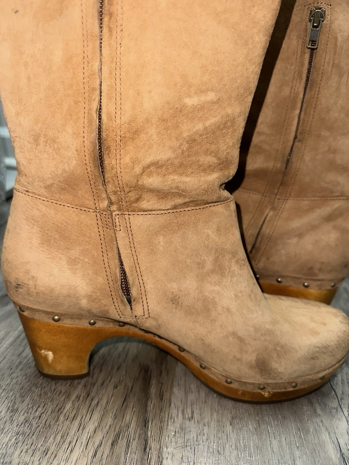 UGG Australia Tan Suede Studded Knee-High Platform Boots Zip Women’s US 9