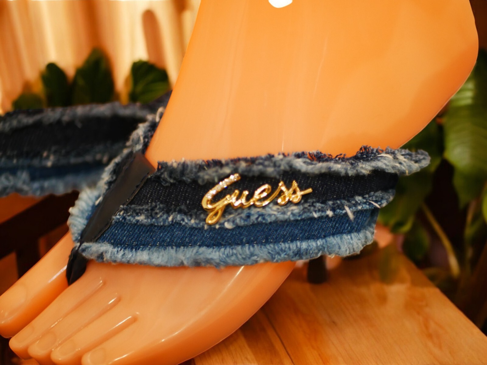 NEW WOMENS GUESS BLUE JEAN WEDGE FLIP FLOP SANDAL VERLY-C GOLD 6, 7, 9