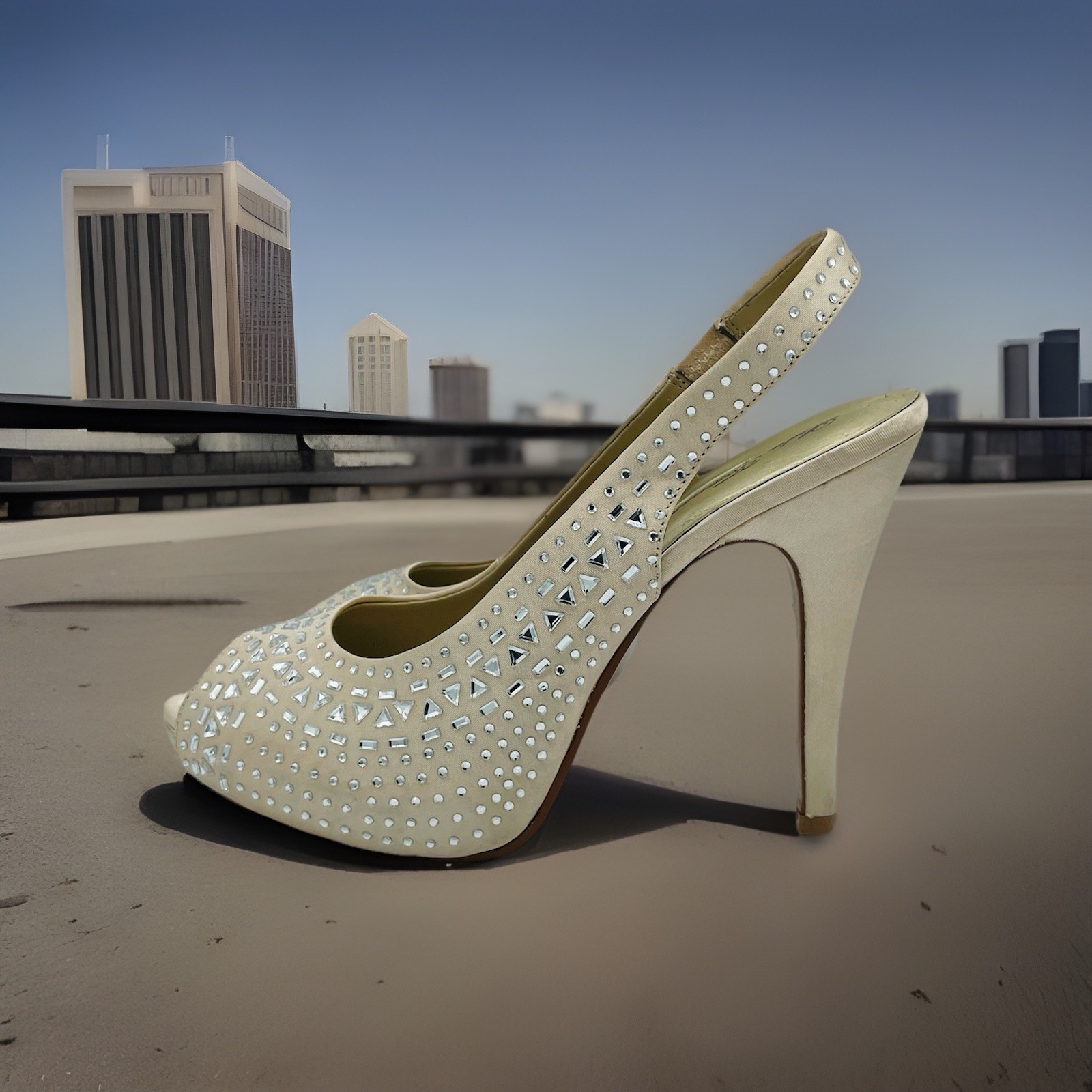Lulu Townsend Shoes Womens Size 9 Beige Rhinestone Sling Back High Heels Sandals