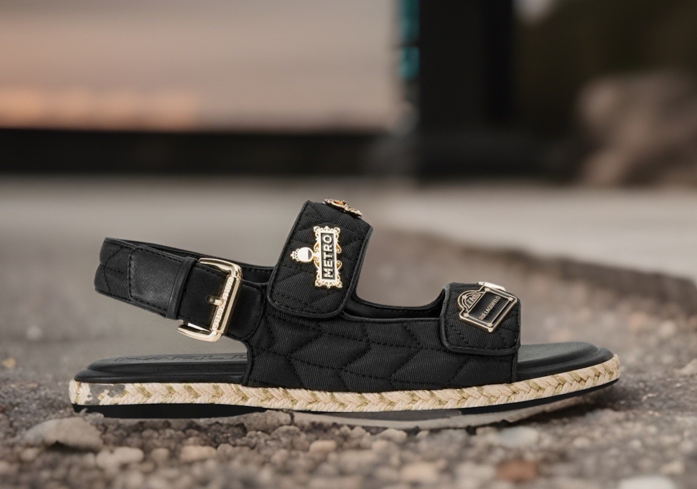 Karl Lagerfeld Paris NWT Charlay Rue Pins Strap Sandals Black Retail $129 Sz 8
