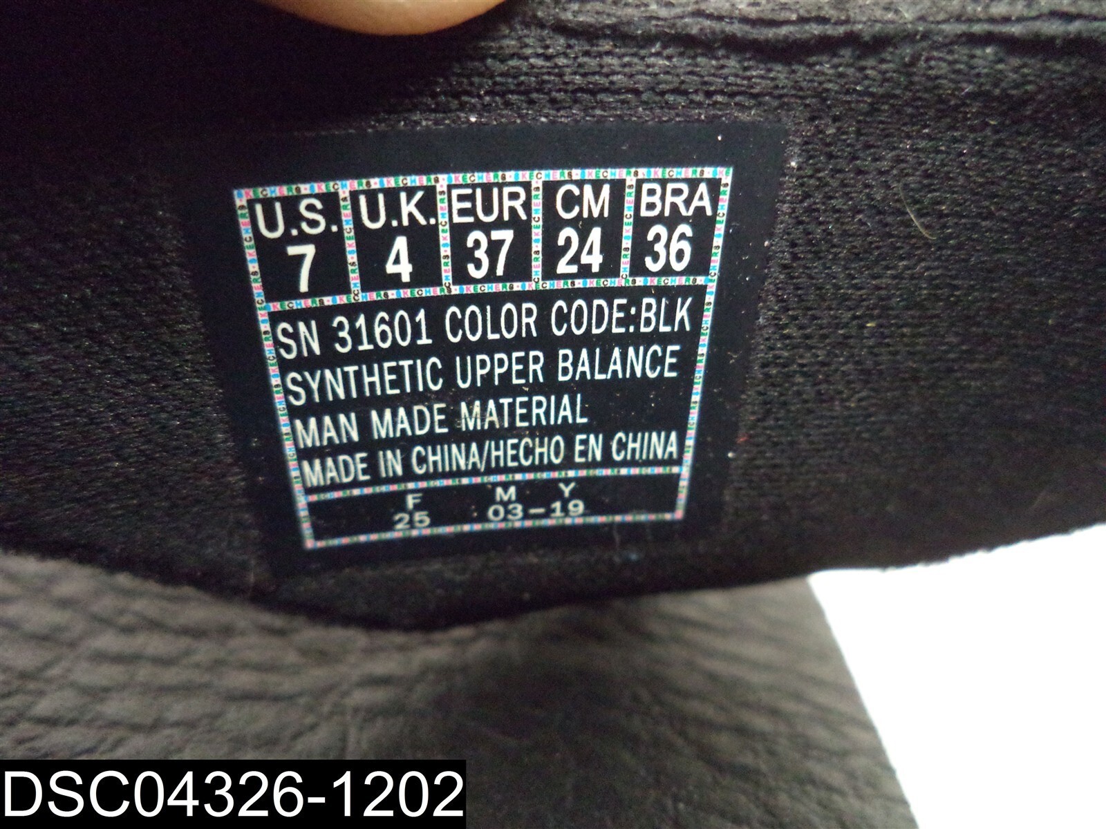 Size 7 Women’s Skechers Black & Silber Vinyasa Flip Flop Sandals 31601/BLK