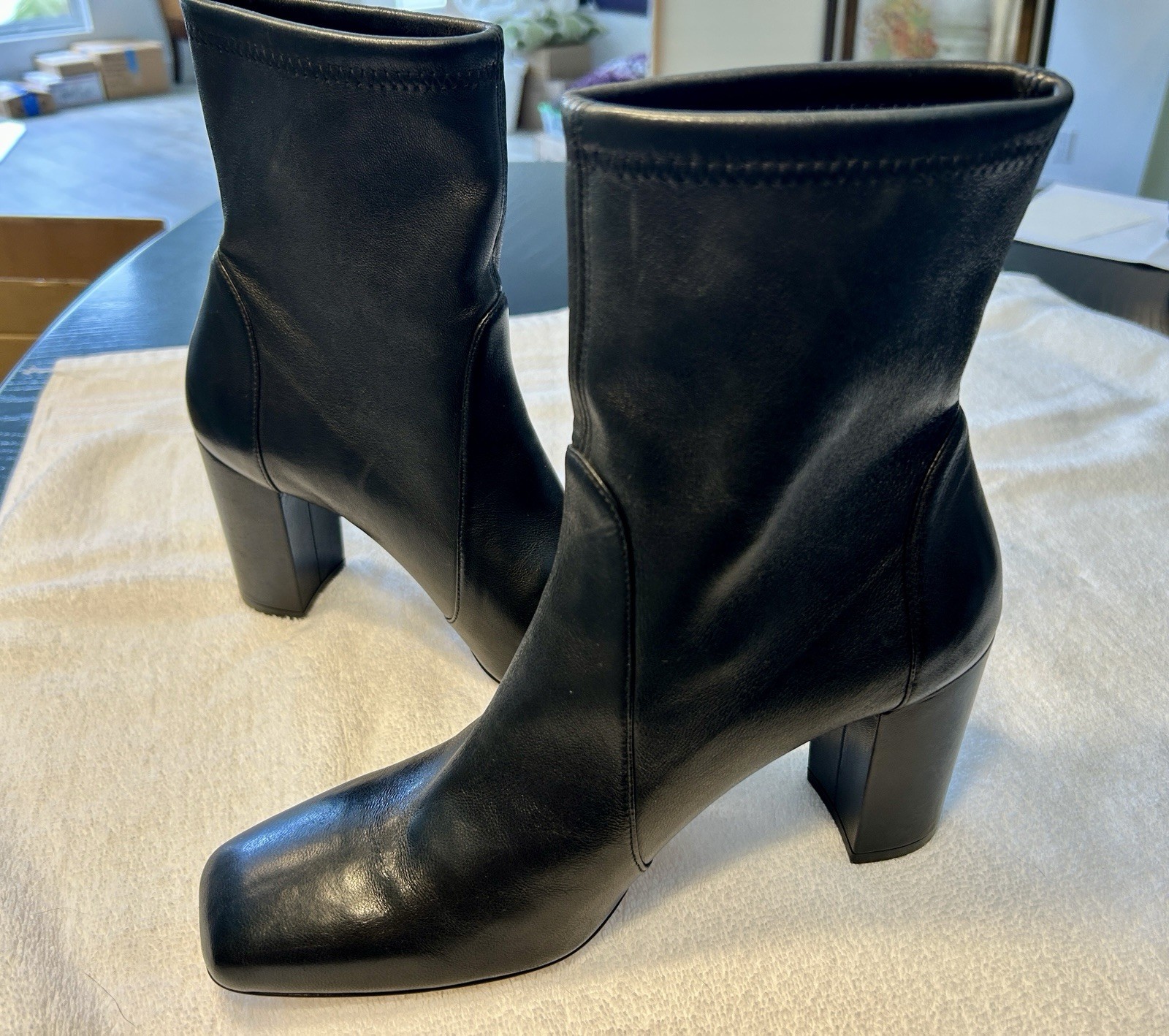 Stuart Weitzman Women’s Black Leather Ankle Bootie Pull-On US 10