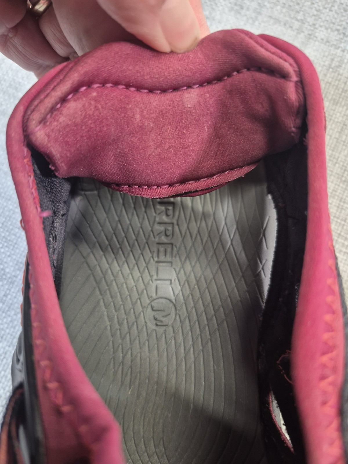 Merrell All Out Blaze Sieve Womens Sz 10 Vineyard Wine Pink Hiking shoe