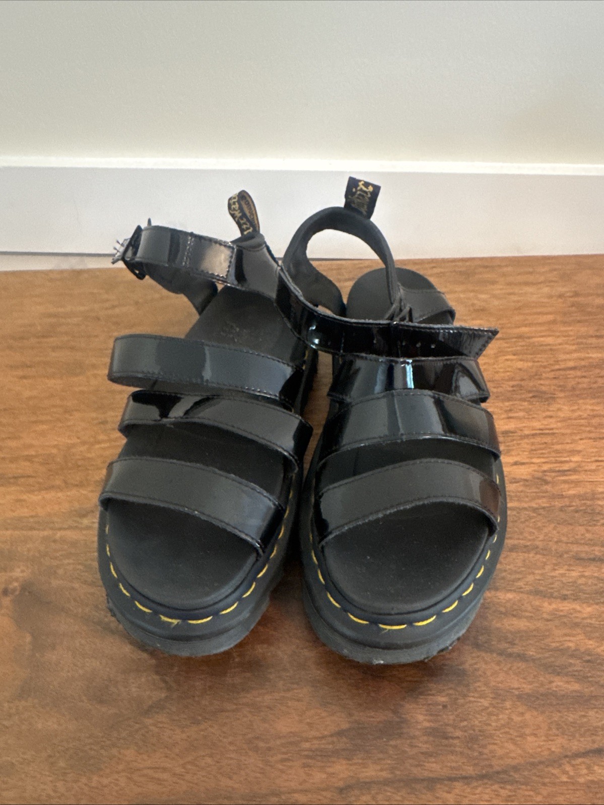 Dr. Martens V Blaire Sandals Womens 8 Black Strappy Platform Chunky AW004