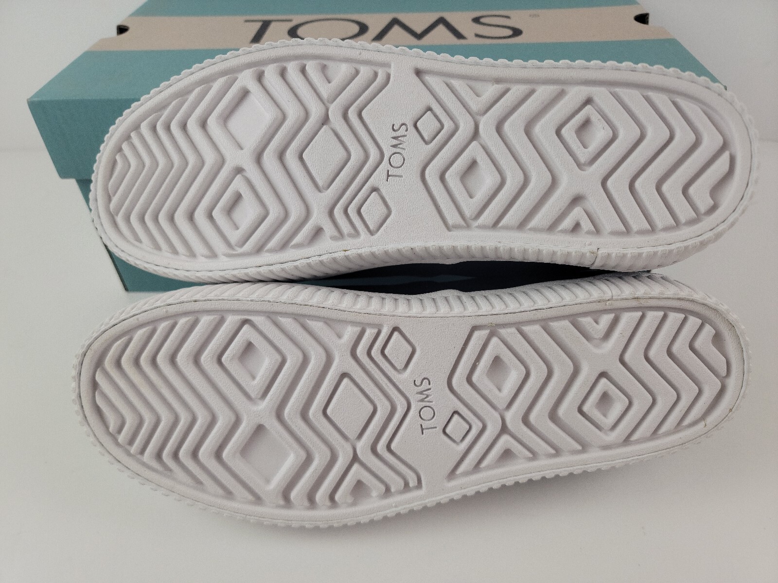 Toms Women 7.5 Alpargata Platform Canvas Slip On Shoes Black White