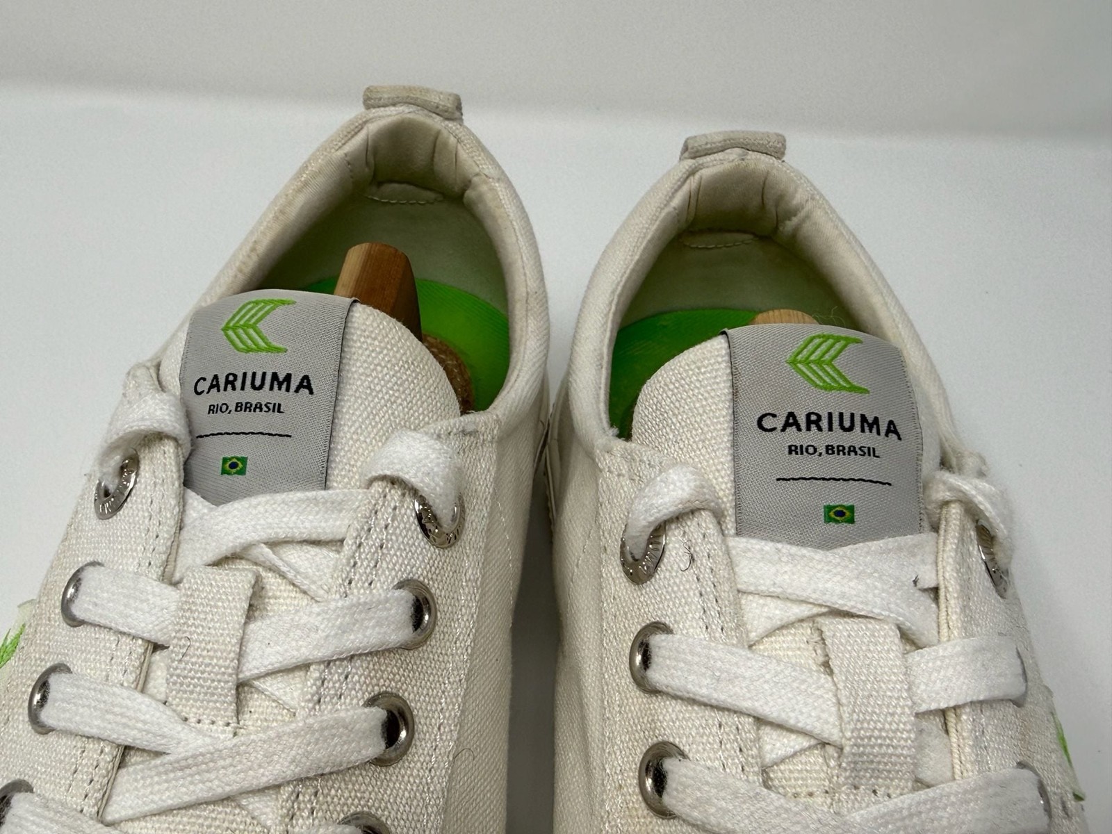 Cariuma OCA Low Off-White Canvas Sneakers eco friendly casual