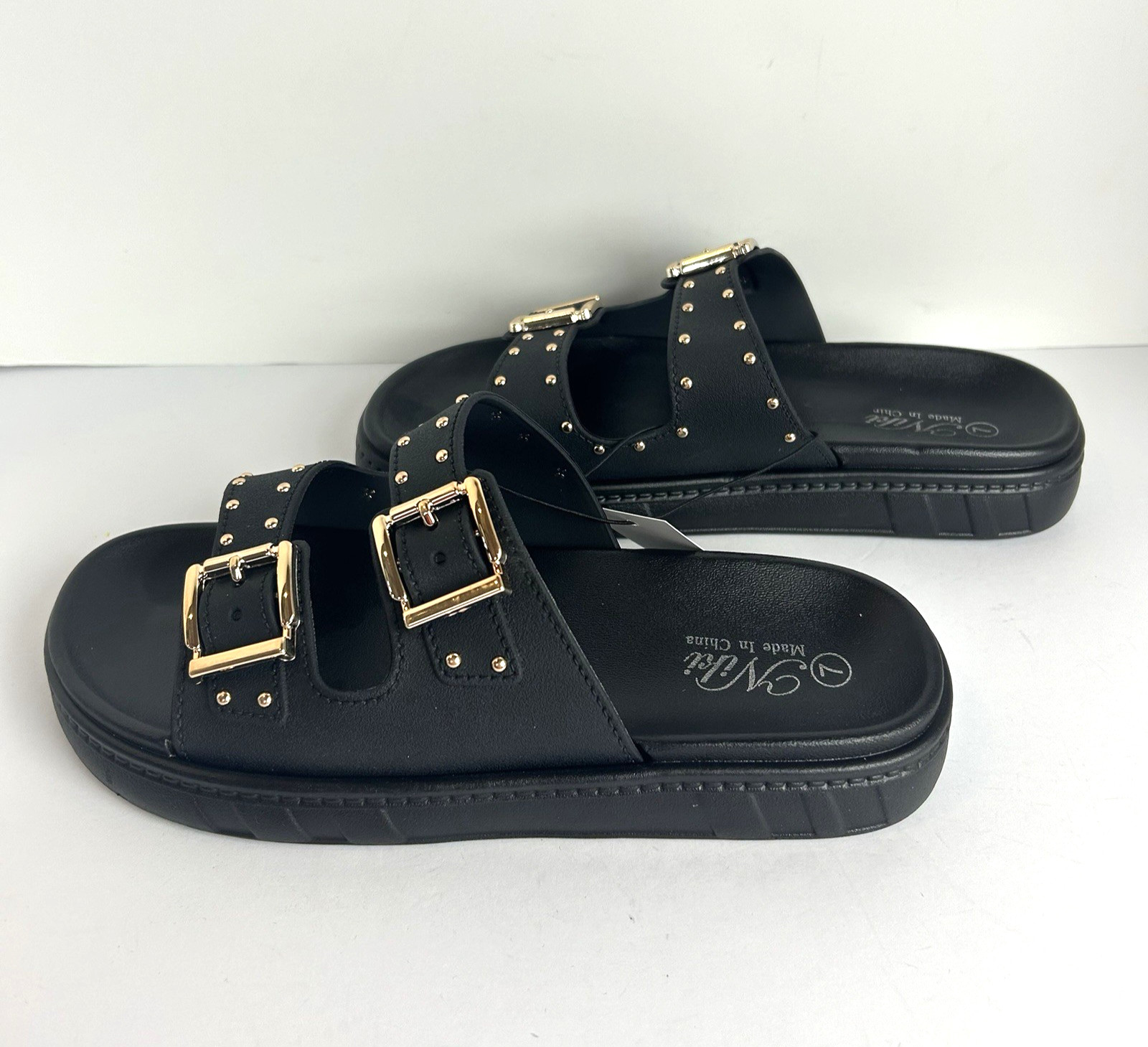 NWT Niki Slip On Sandals Womens 7 Black Wide Strap Gold Buckle Studded Sandals