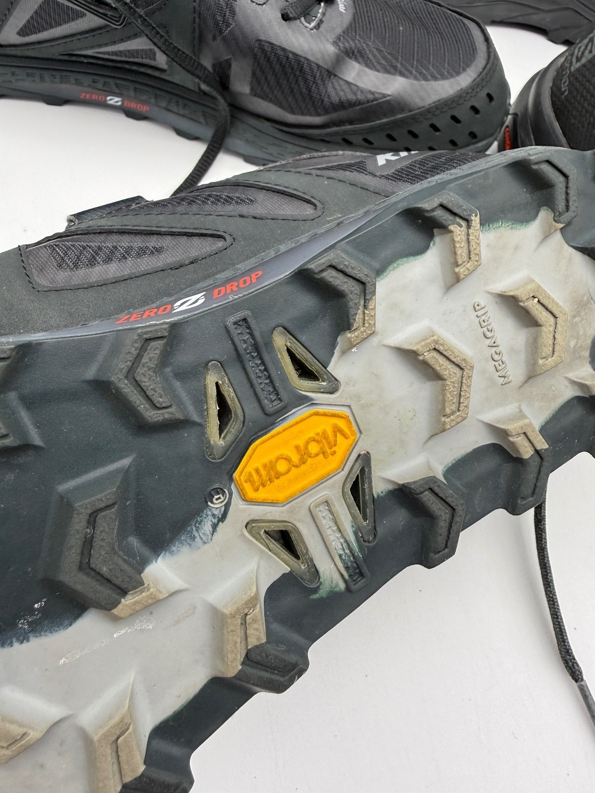 Altra King MT 2 Womens Trail Running Shoes Black Vibram Size 10