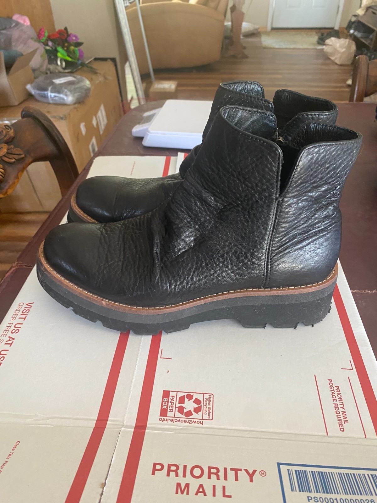 Black ankle boot Sofft brand size 7.5m