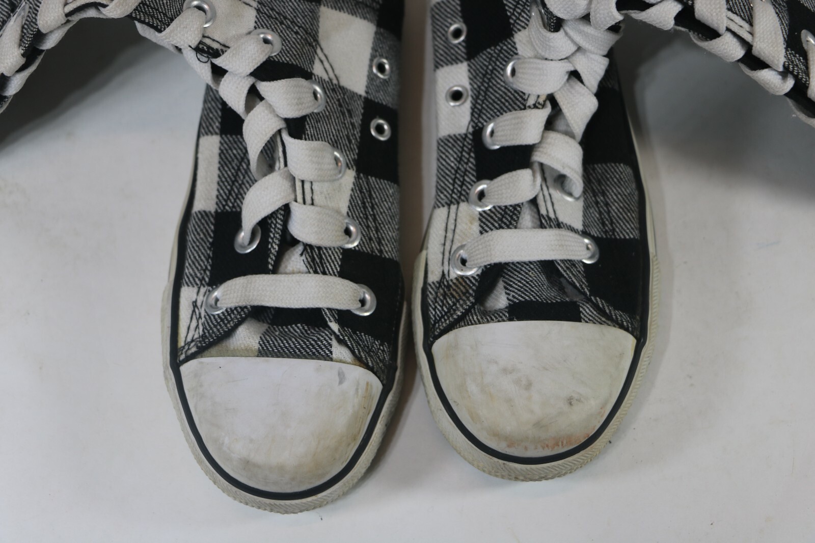 Black & White Knee High Sneakers Zip Cotton 15″ Tall Women’s US Size 4