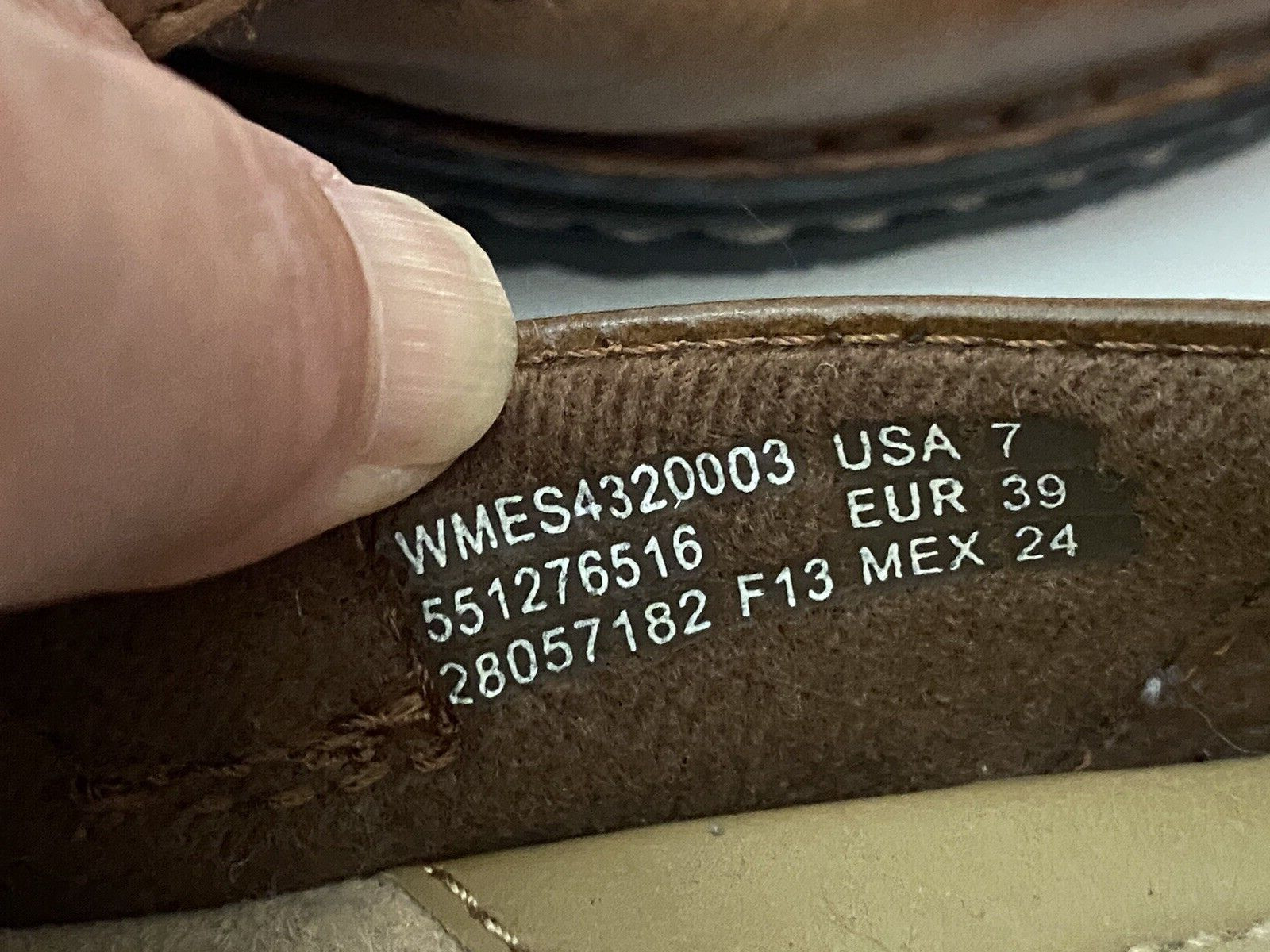 Earth Spirit Tabitha Shoes Brown Comfort Leather Right Shoe Sz 7 Left Shoe Sz 8
