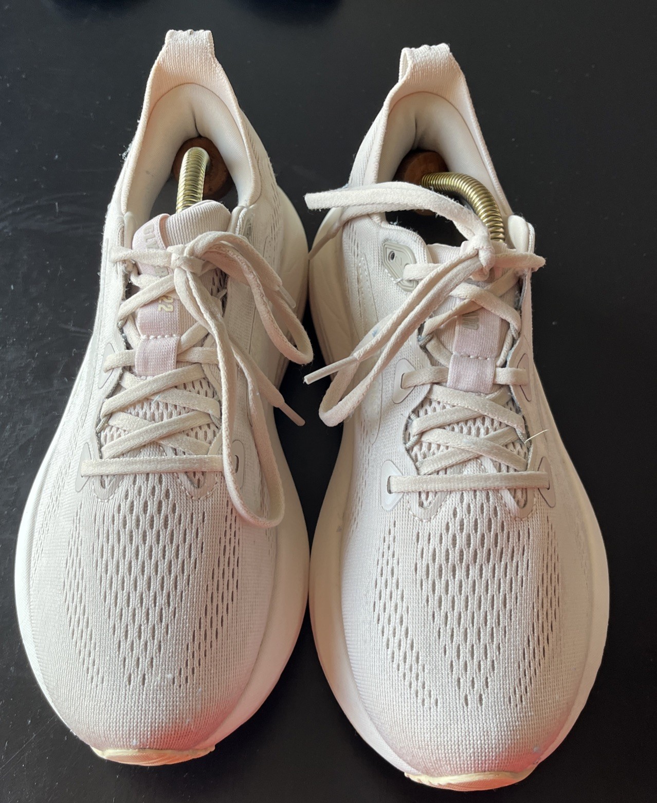 Brooks Glycerin 22 Beige Running Shoes Sneaker Womens Size 9 1204341B263