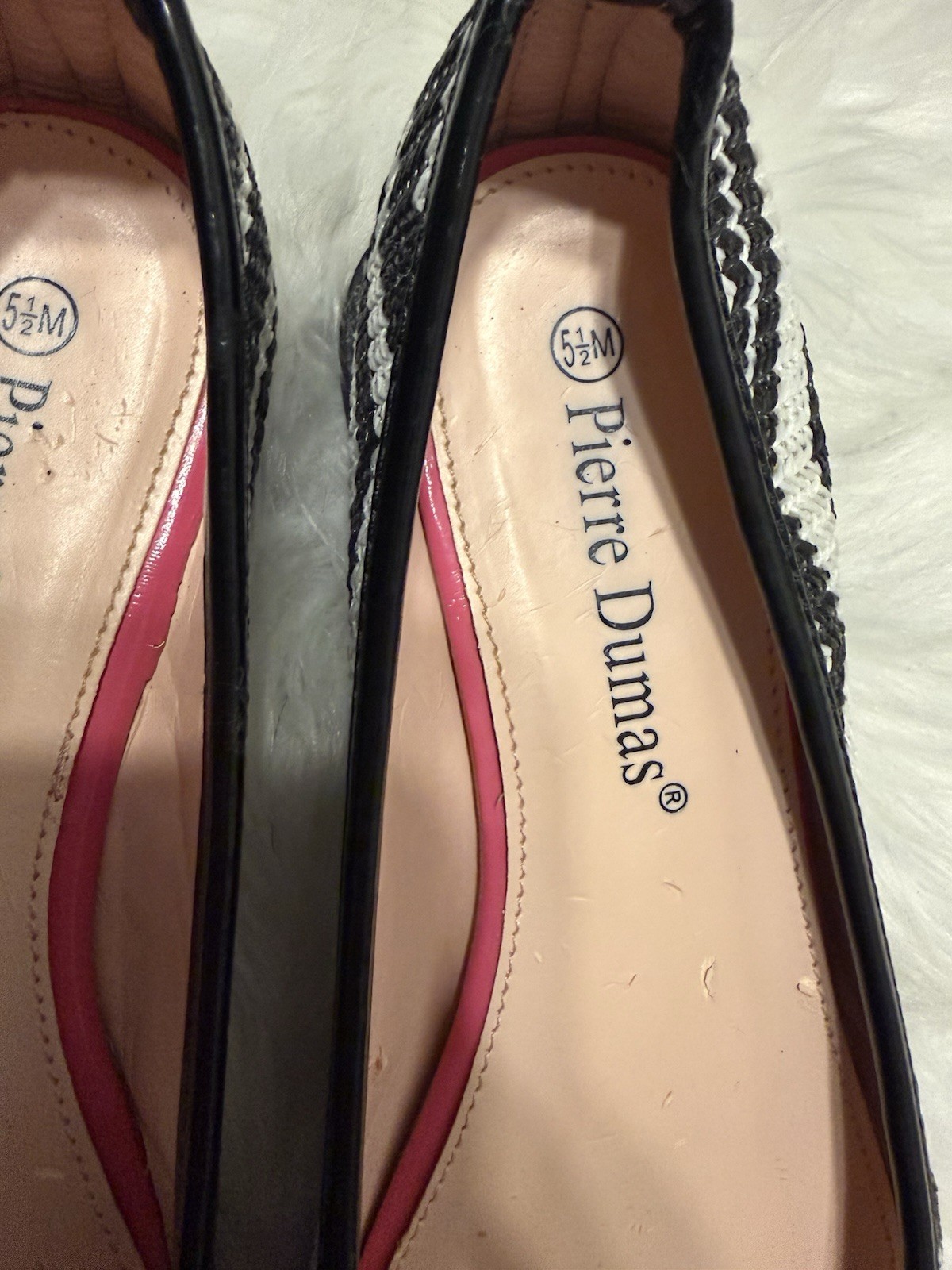 Pierre Dumas Women’s Black/White Chevron Ballet Slip-On Flats US 5.5 M broken