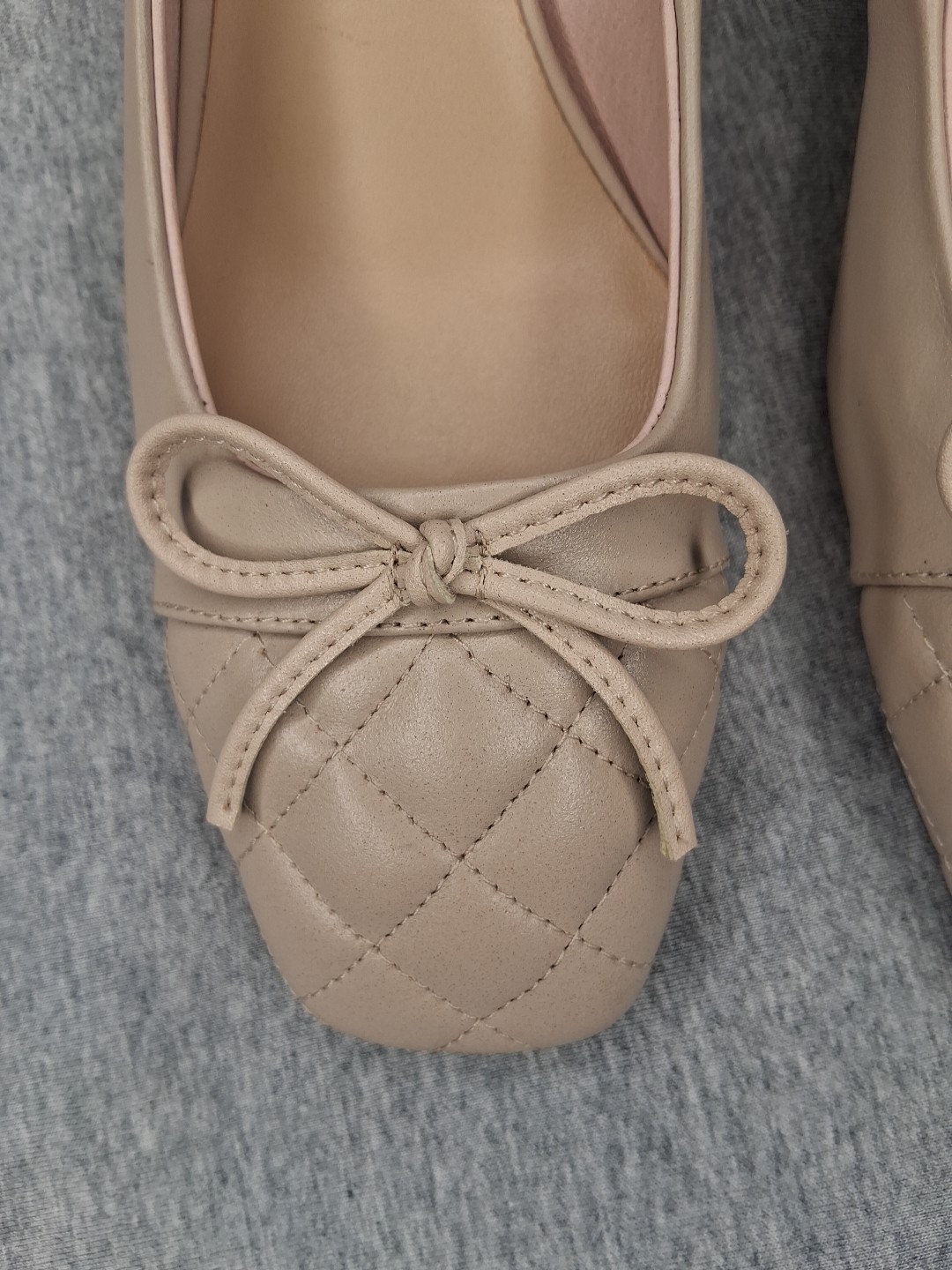 DEENNI Heeled Ballet Pumps Tan Minimalist Business Casual Size 38 US 7