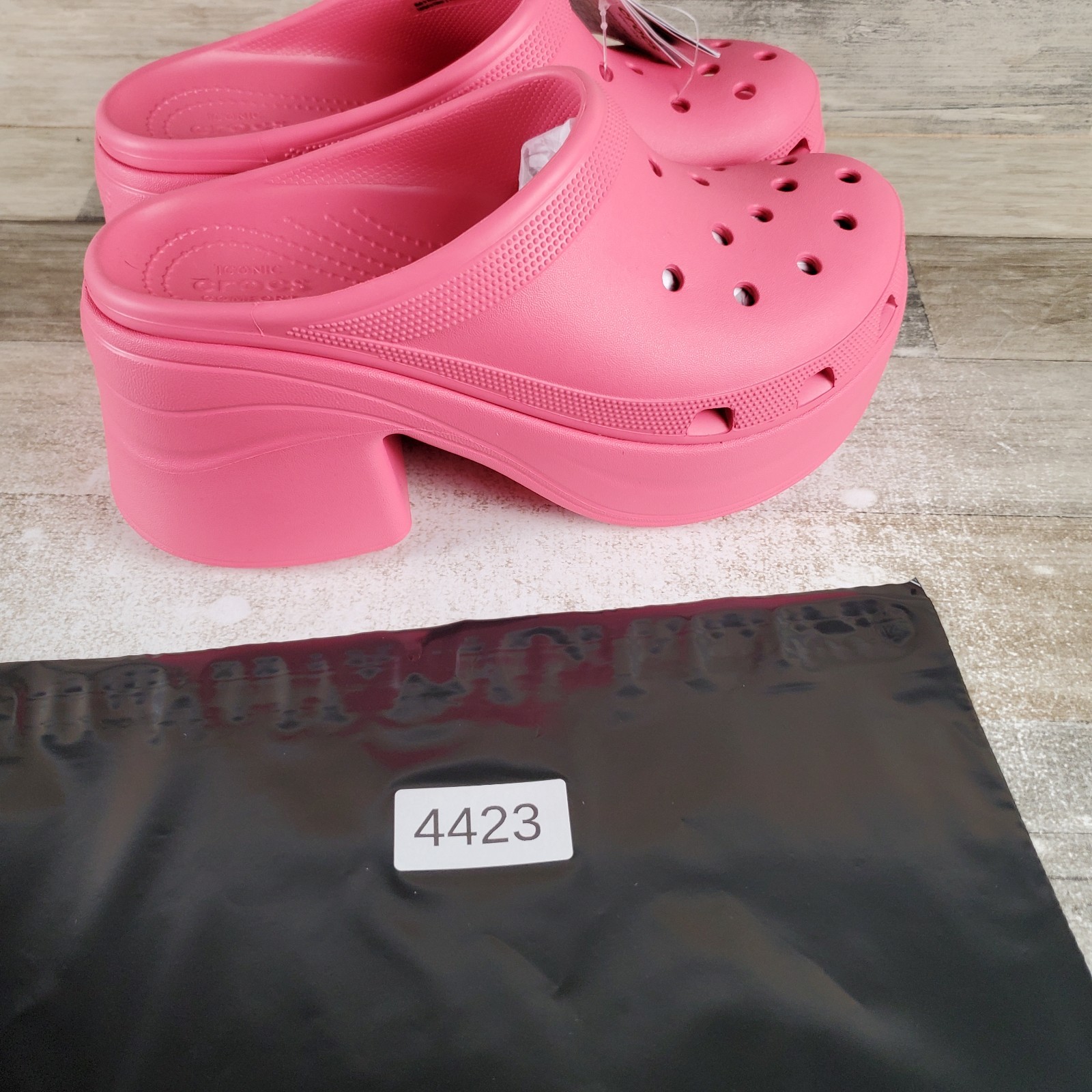Crocs Siren Clogs Sz 11 Hyper Pink Rubber Platform Slip On Block Heel