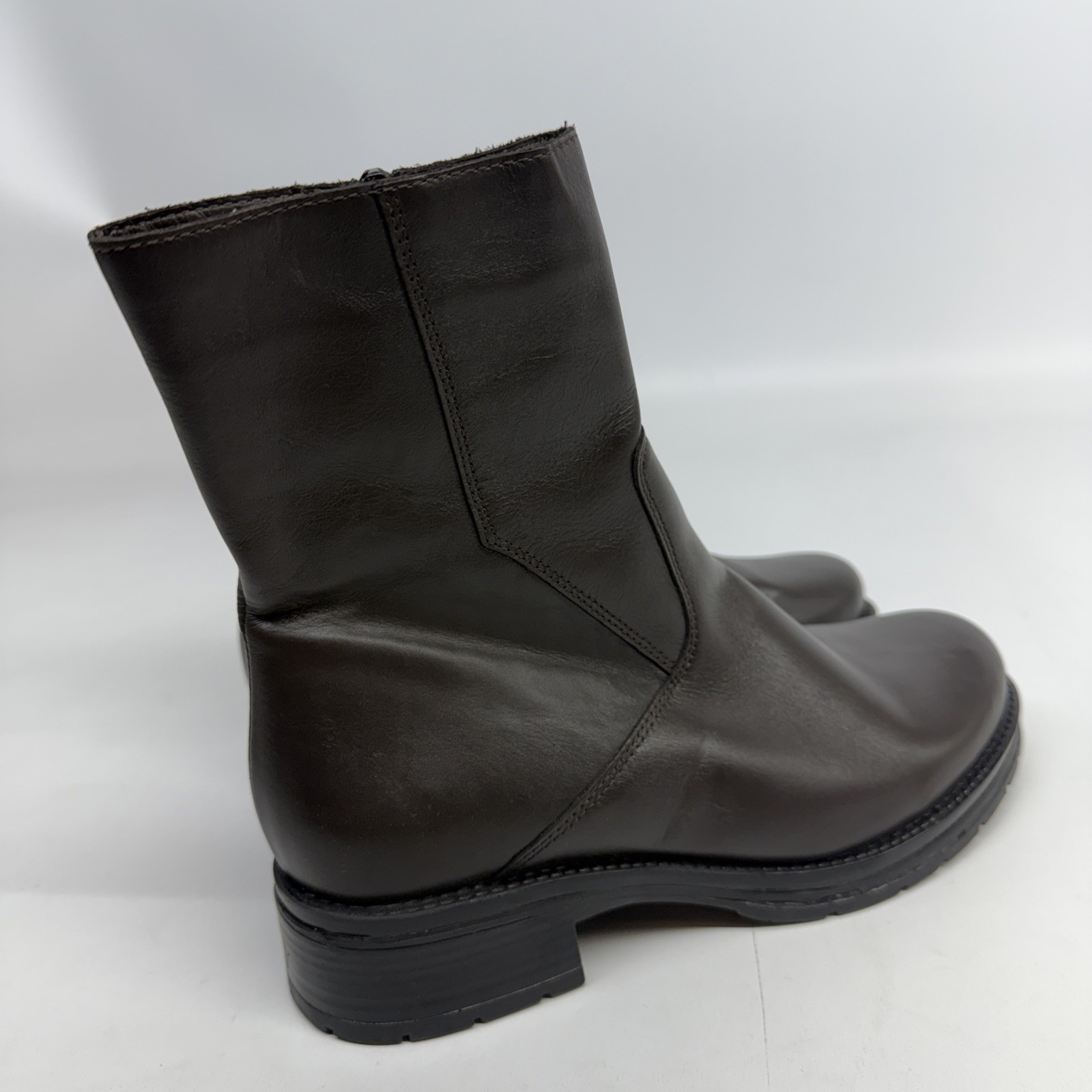 La Canadienne Brown Leather Waterproof Ankle Boots Size 8.5 M