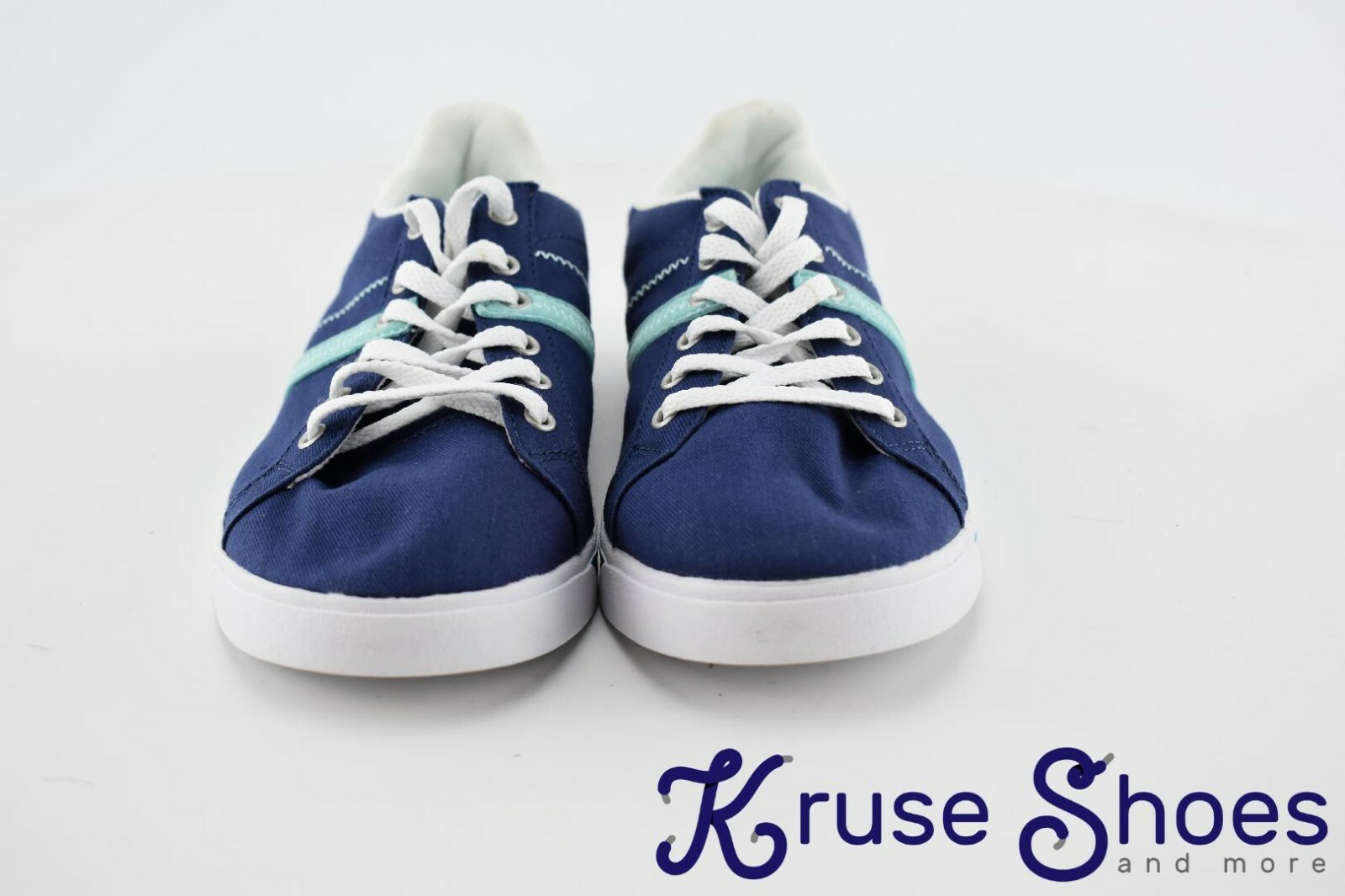 Lands’ End Women’s Canvas Sneakers «Deep Sea» Size 6B