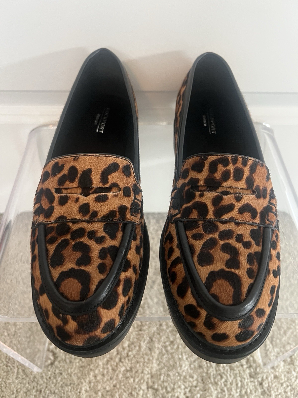 Women’s Rockport Kacey Penny Calf Hair Leopard Print penny Loafers. Size 7.5