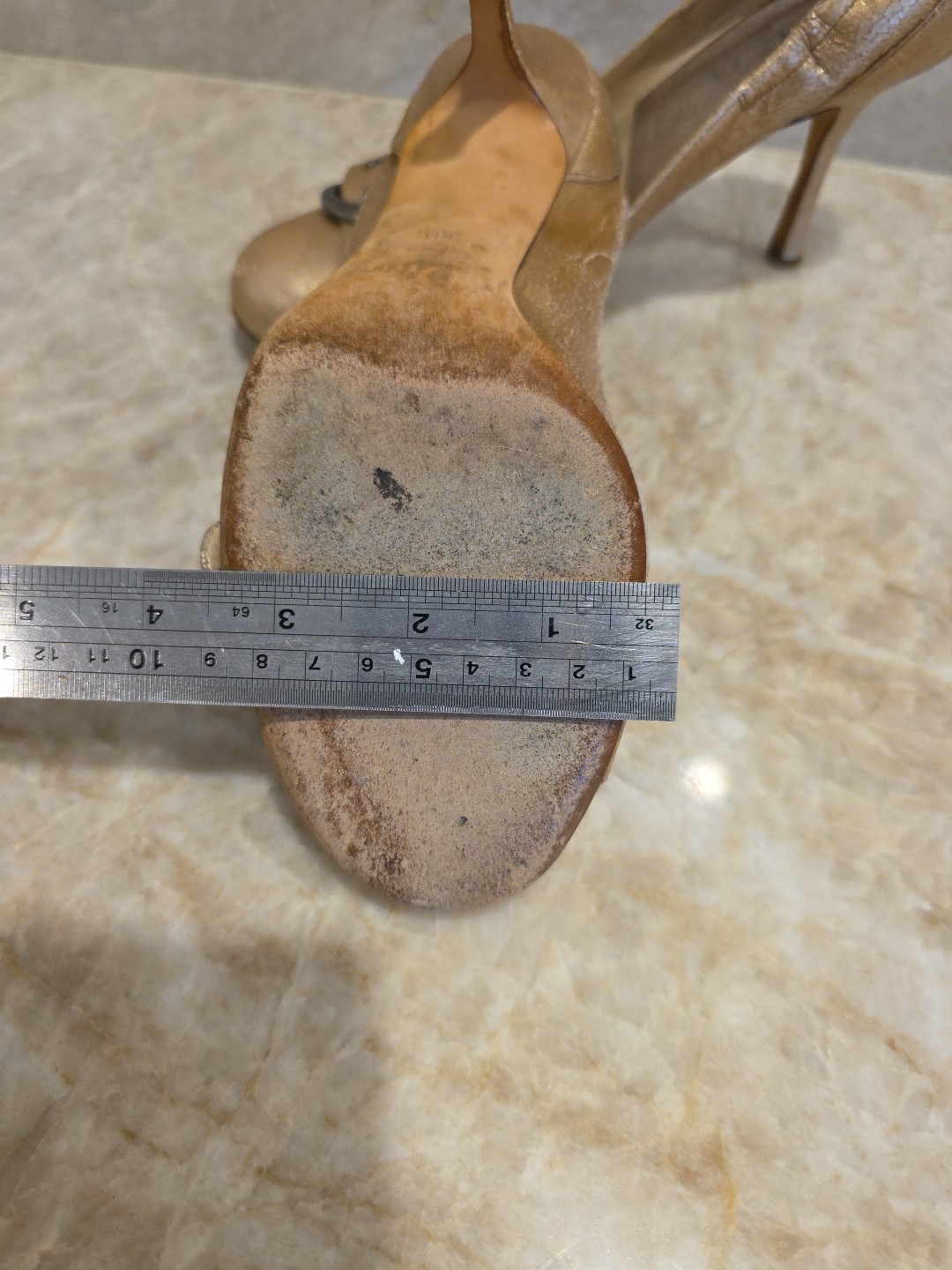 Gorgeous Designer Christian Dior Gold Pumps 38.5