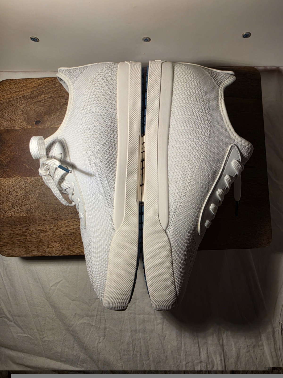 Vessi Unisex Weekend Sneaker Concrete Marble White M9/W10