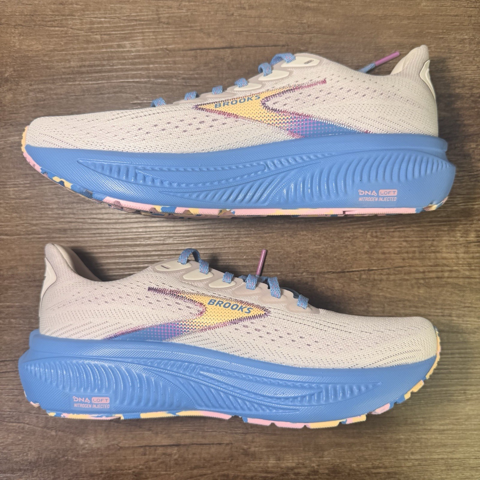 Brooks Ghost 17 ‘Mauve/Orchid/Bonnie’ Women’s Size 7 Running Shoes 120431 1B 247
