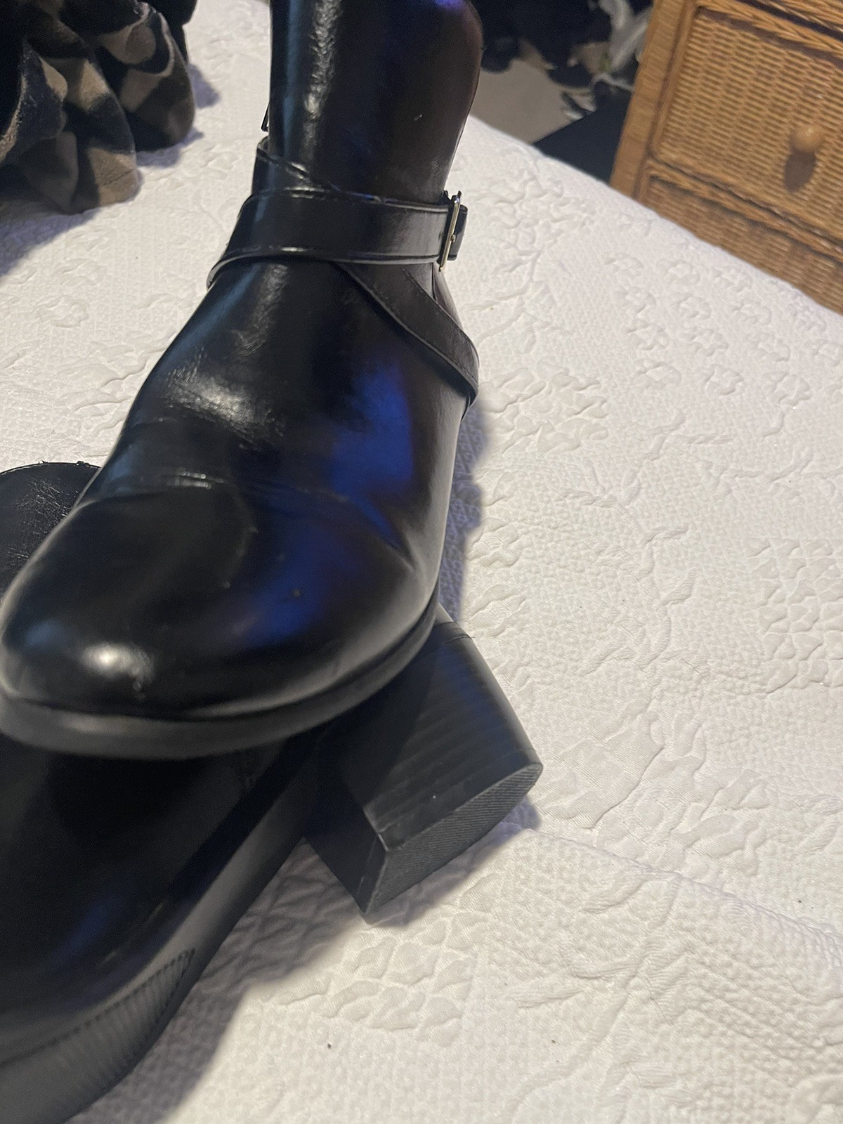 London Fog Womens Sz 7.5 Black Faux Leather Ankle Boots