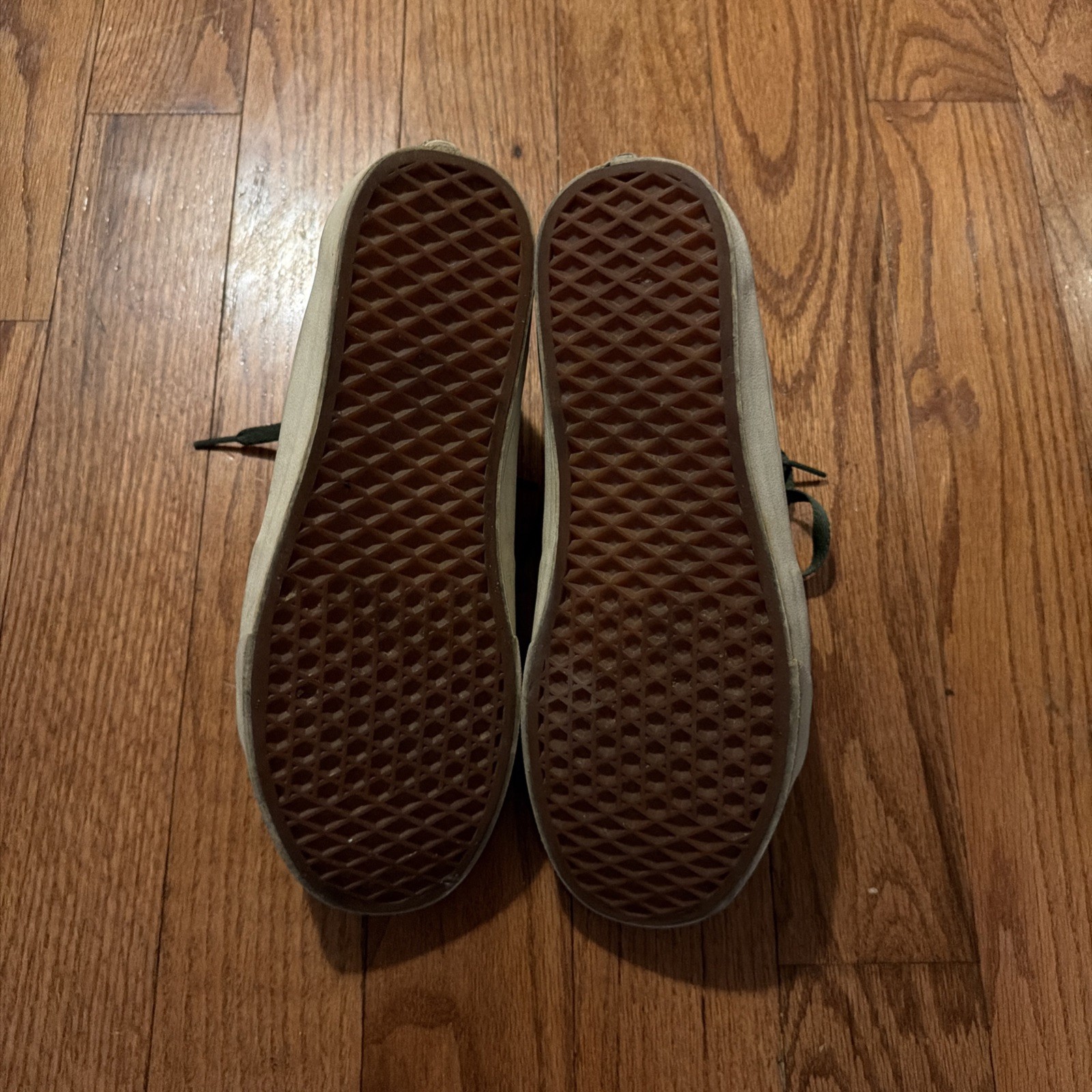 Vans Sk8-Hi Off-White/Olive Size 10 US Men’s