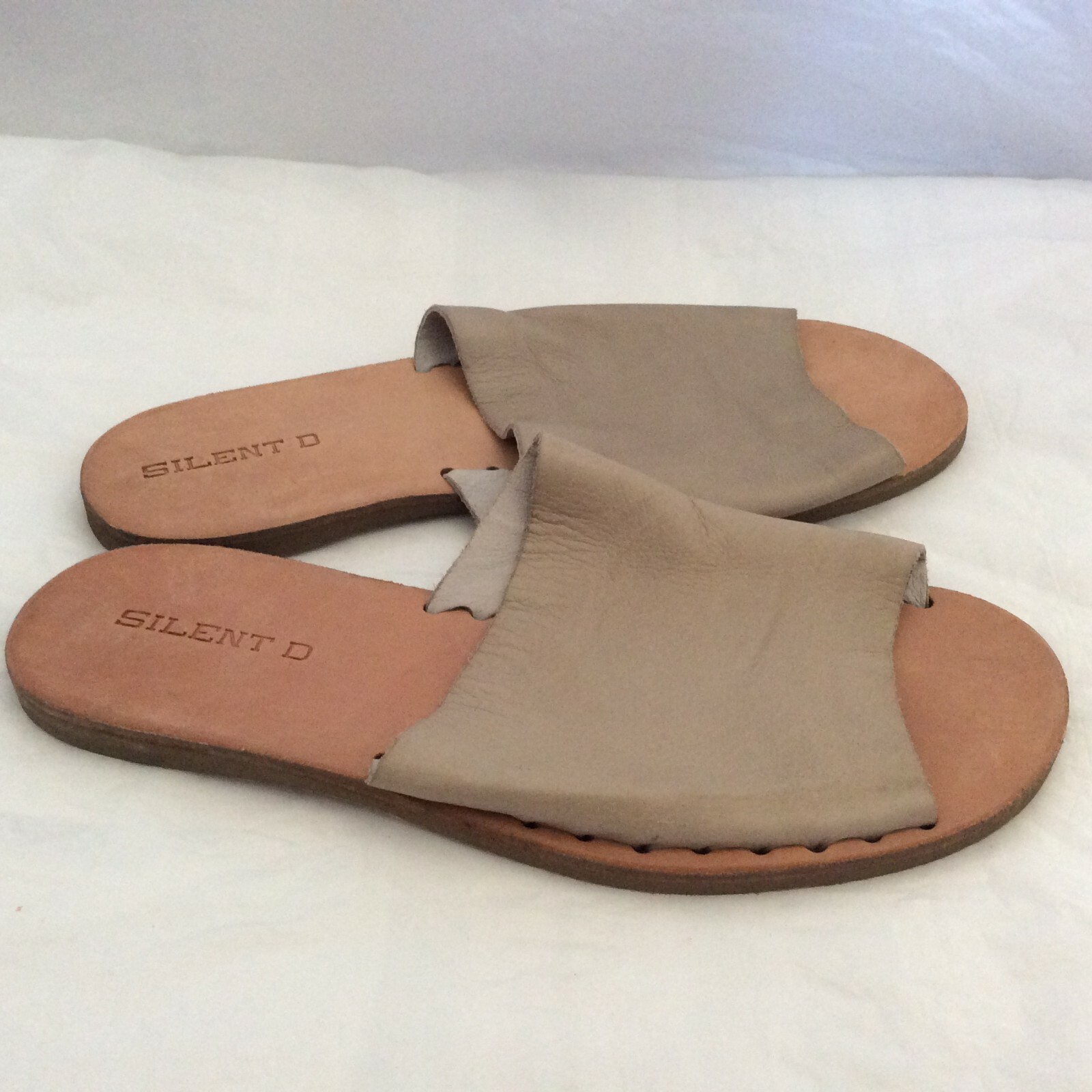 SILENT D Sample Leather Slip on Flat Sandal Size AU 6 / EU 37