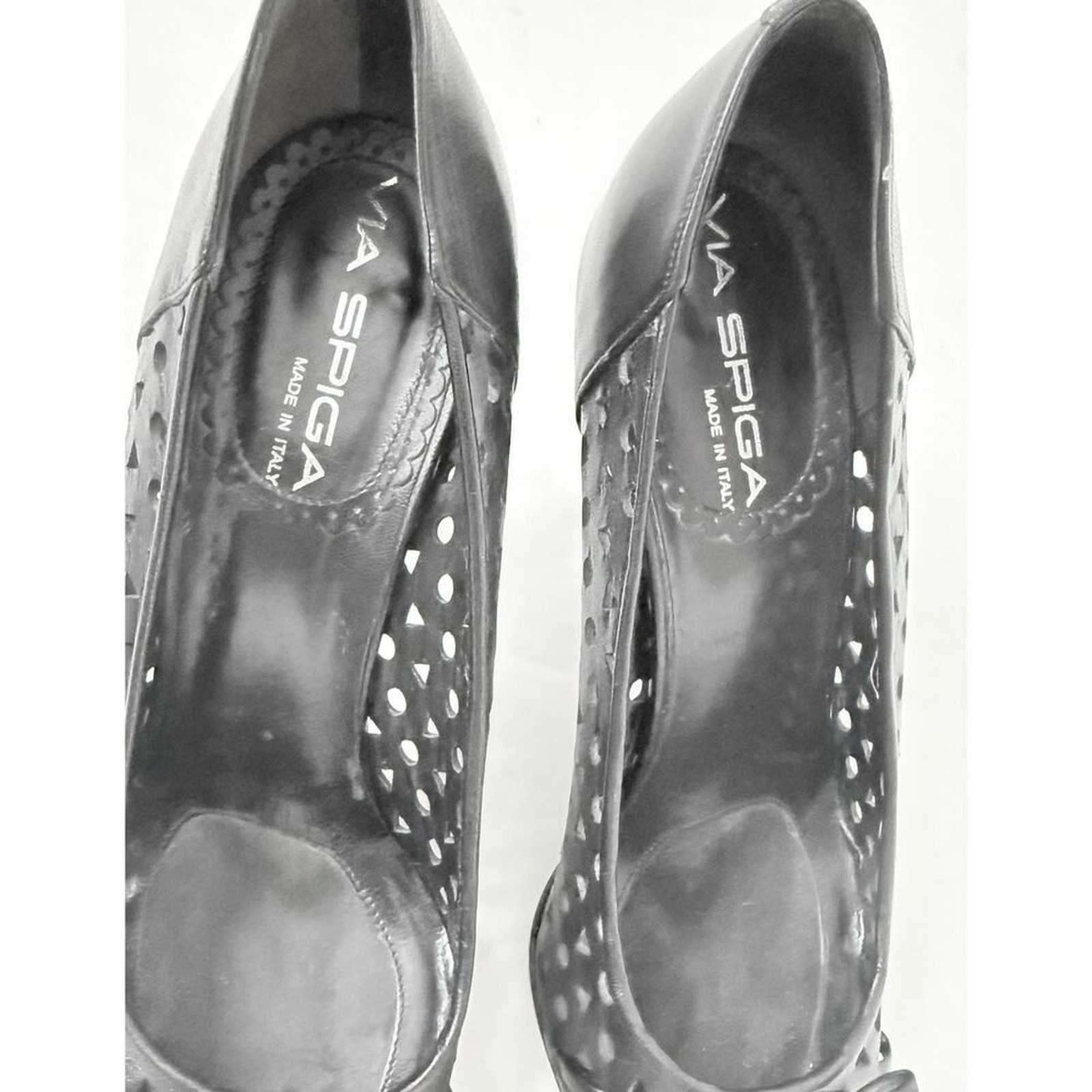 Vintage Via Spiga 8M Made in Italy Pumps Stiletto Black Leather Cutout Bow Y2K