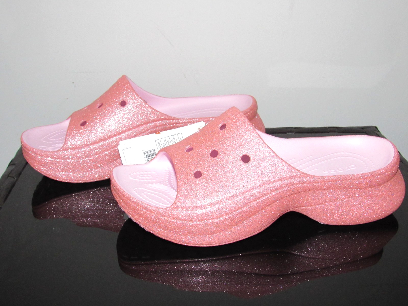 Crocs Women’s size 7 Pink Glitter Croslite Slip-On Slides Sandals