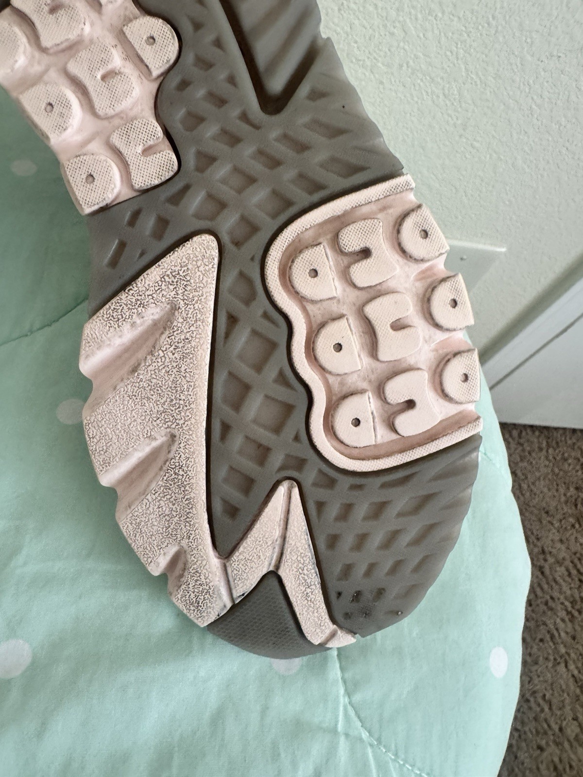 Adidas Nite Jogger Boost Grey One/Cloud White/Pink Tint Mesh Sneakers size 6