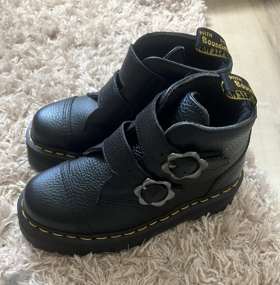 Dr. Martens Devon FLWR Black Leather Platform Buckle Ankle Boots US 6 EU 37