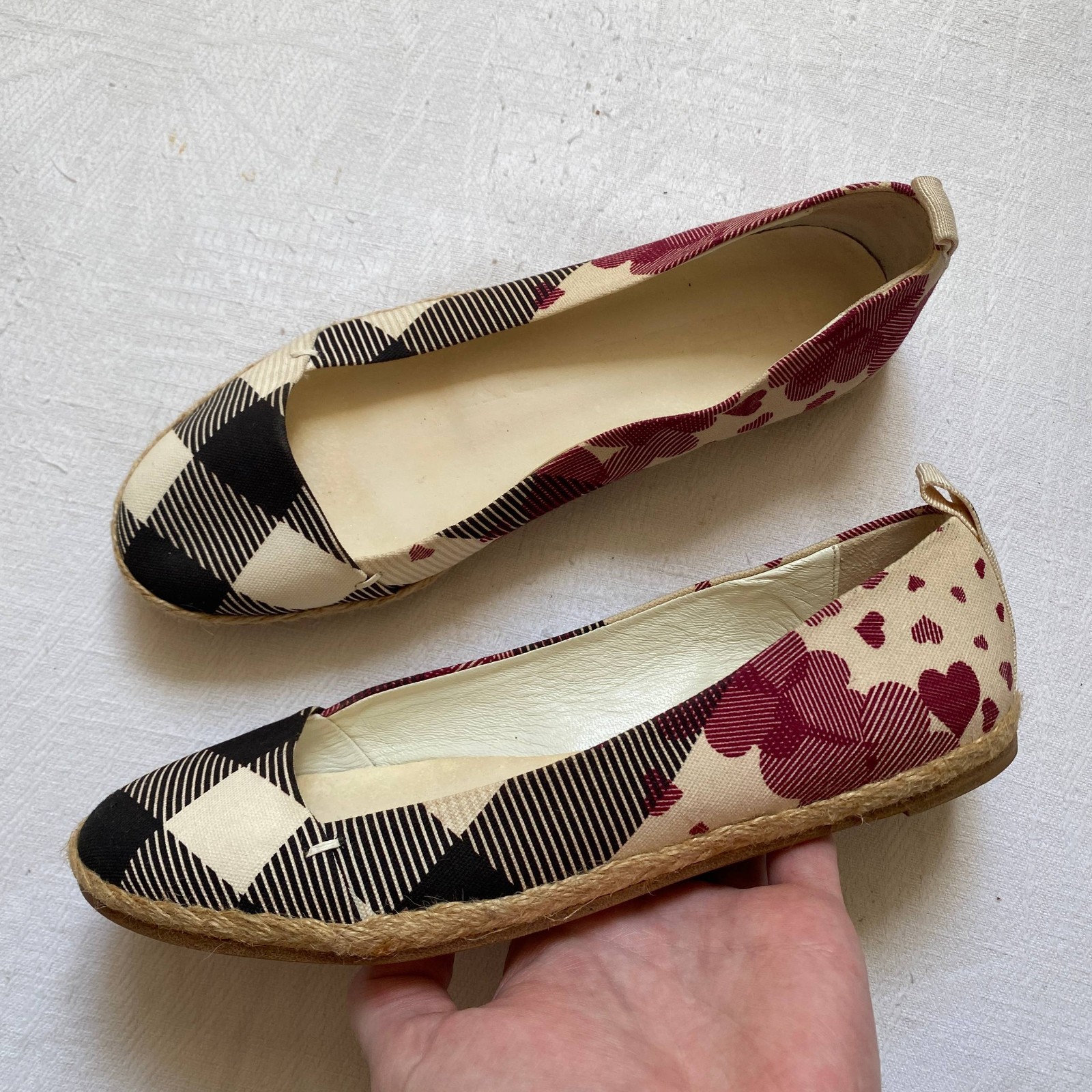 Burberry Heart Nova Check Pattern Printed Espadrille Canvas Flats sz us 8 eu 38
