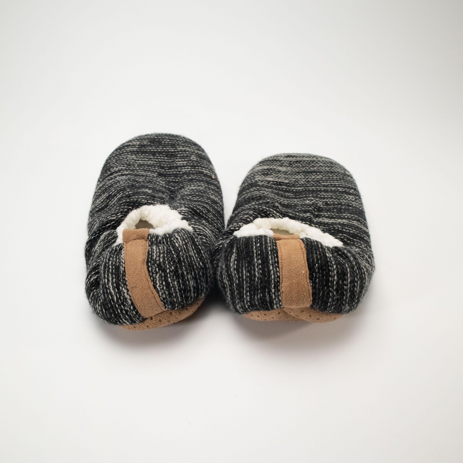 Fuzzy Babba Slipper Socks Size 9-11 Black Striped Sherpa Lined Non Slip