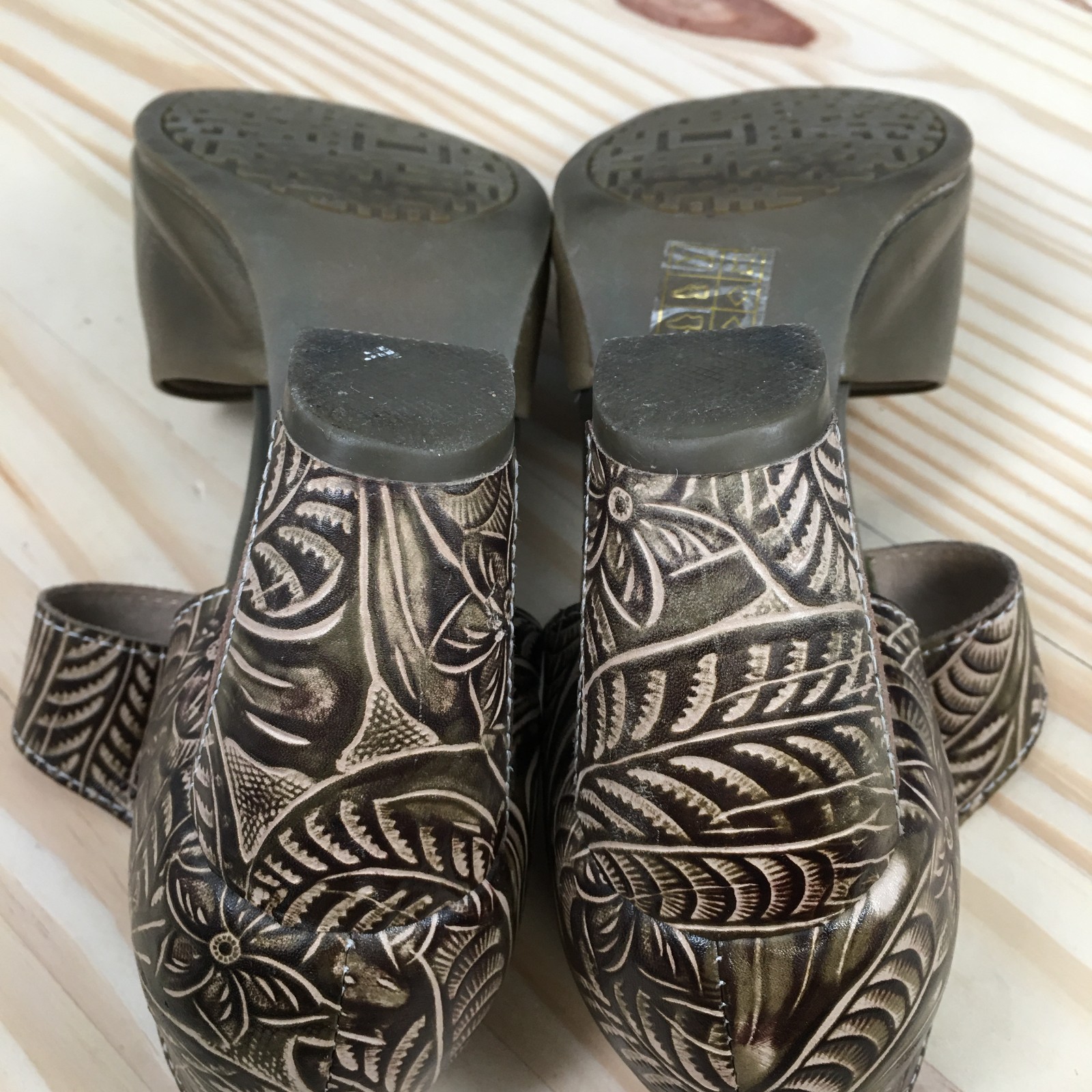 L’Artiste by Spring Step Toolie Shoes Womens 38 Ankle Strap Tooled Casual Green