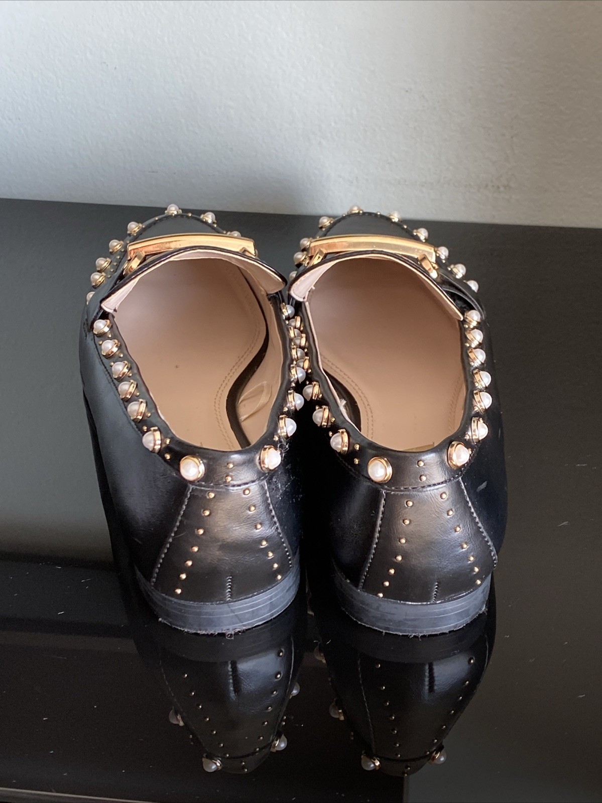 ZARA STUDDED PEARL LOAFERS FLATS LOAFERS SIZE 38 US 7 EUC