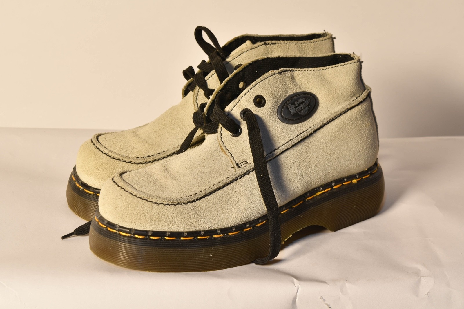 DR Marten 8354 Made inEngland Ivorty Cream Leather boots UK 7 EU 41 New