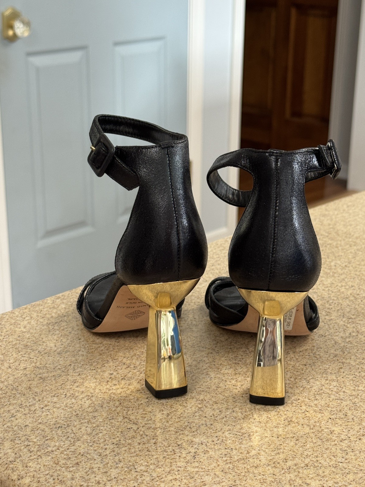 Antonio Melani Black Leather Gold Heel Sandals Shoes 6 NWT Brazil Ankle Strap